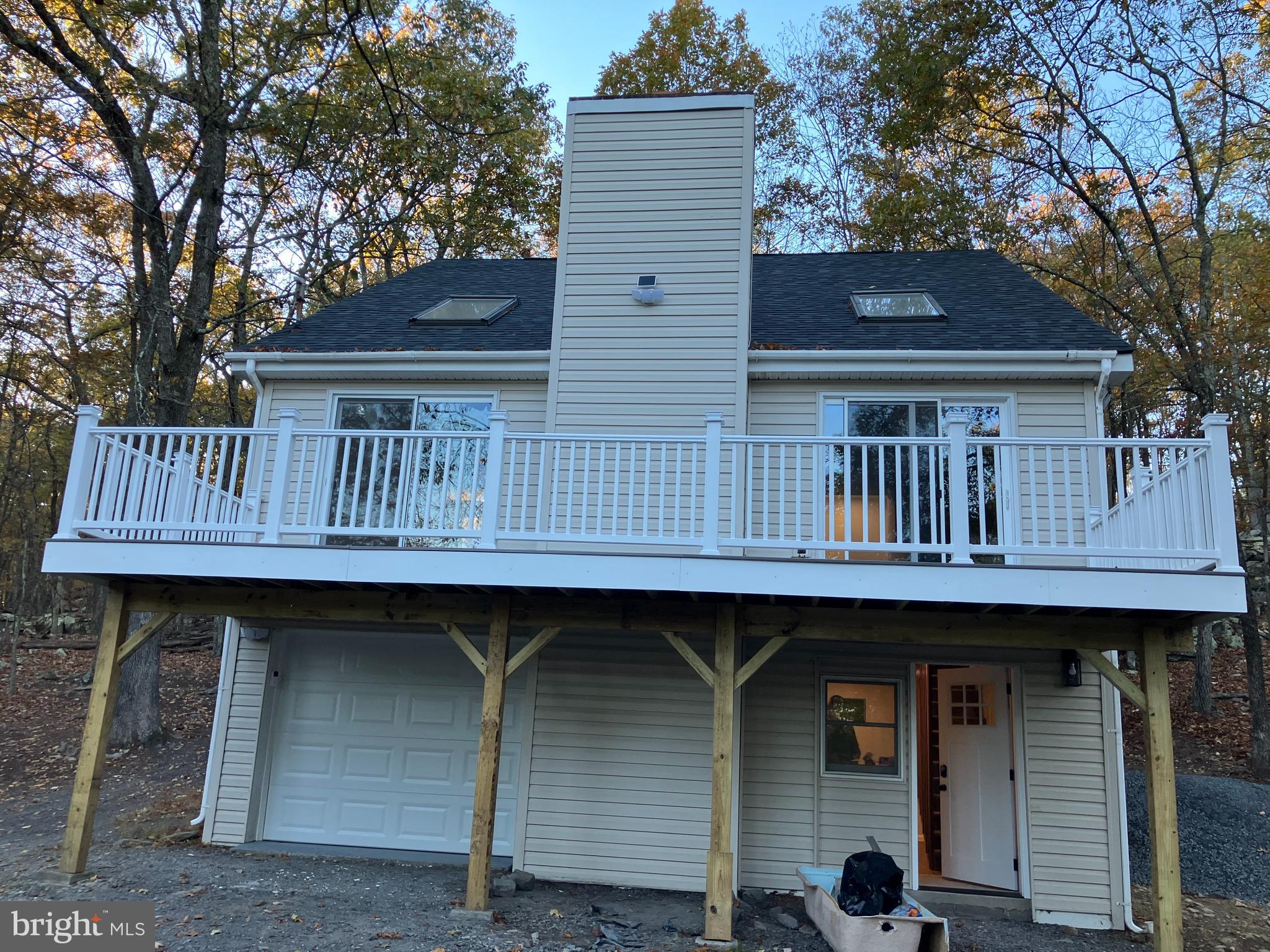 2096 SCARBOROUGH WAY