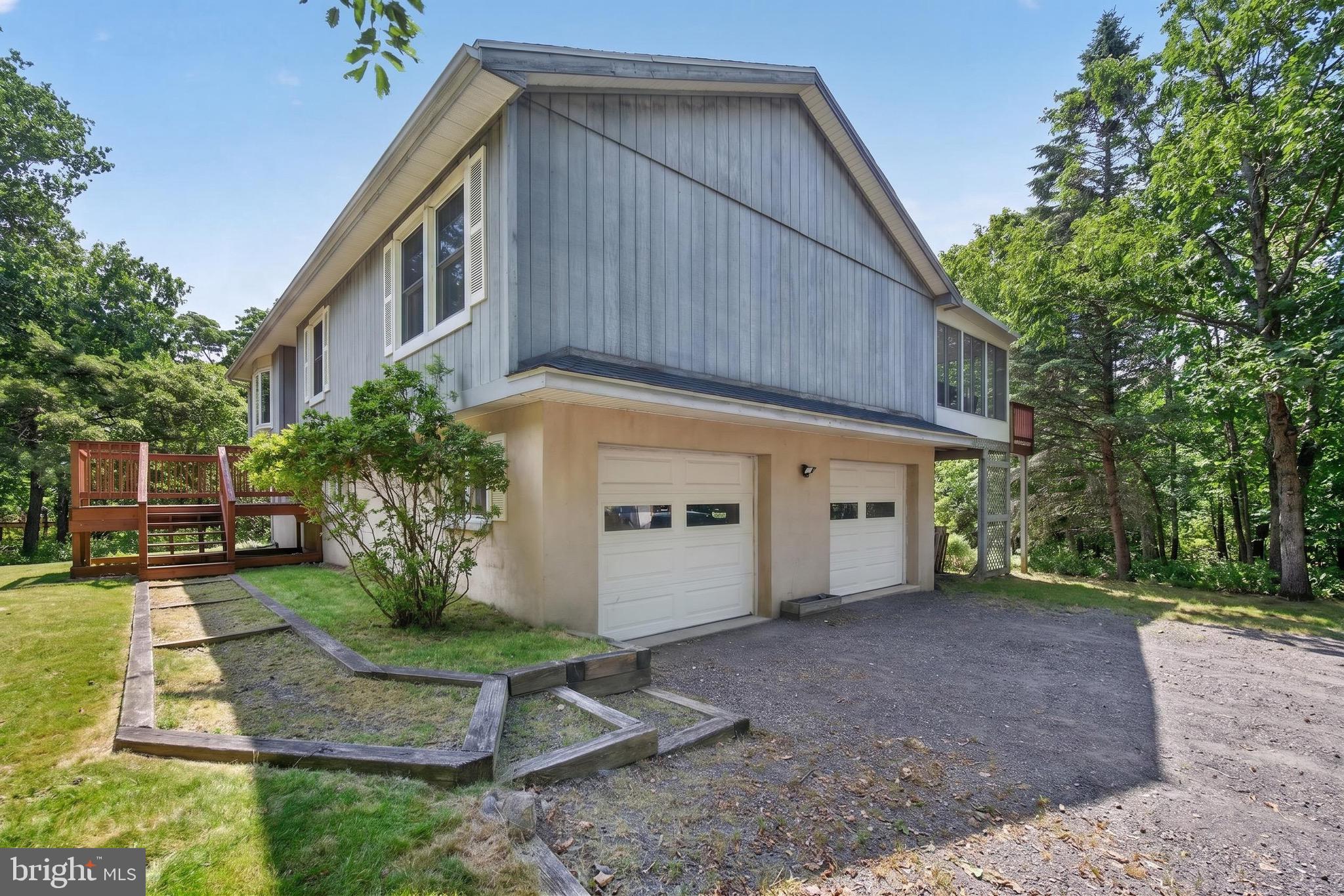 434 SCENIC DRIVE