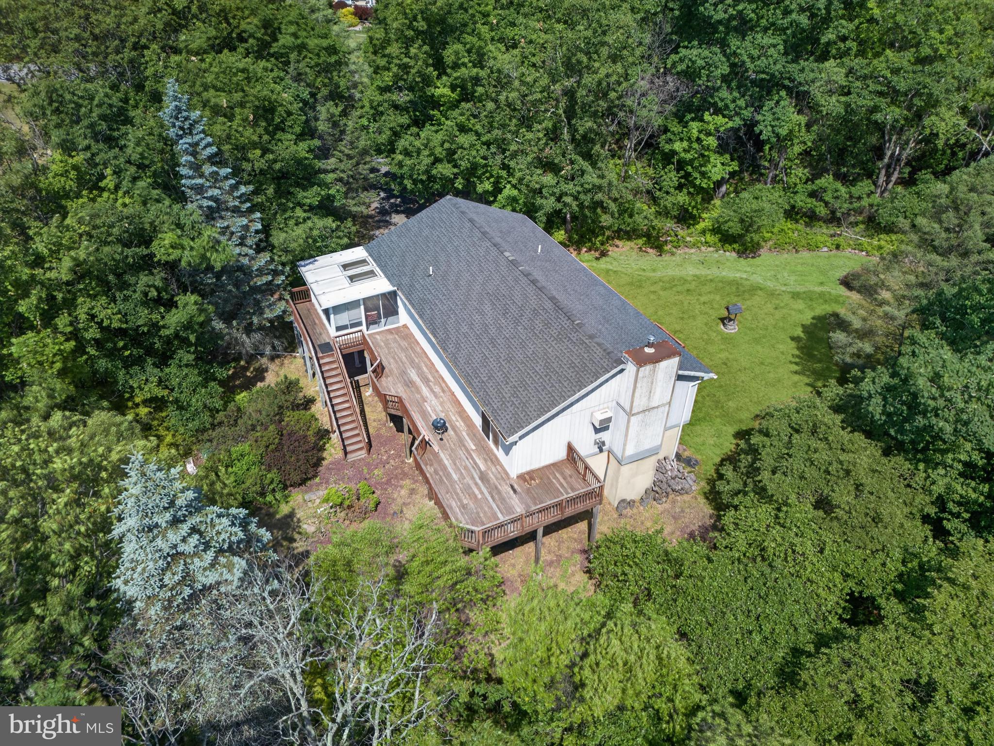 434 SCENIC DRIVE