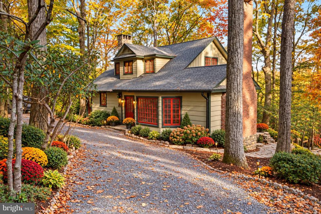 77 SWIFTWATER AVENUE