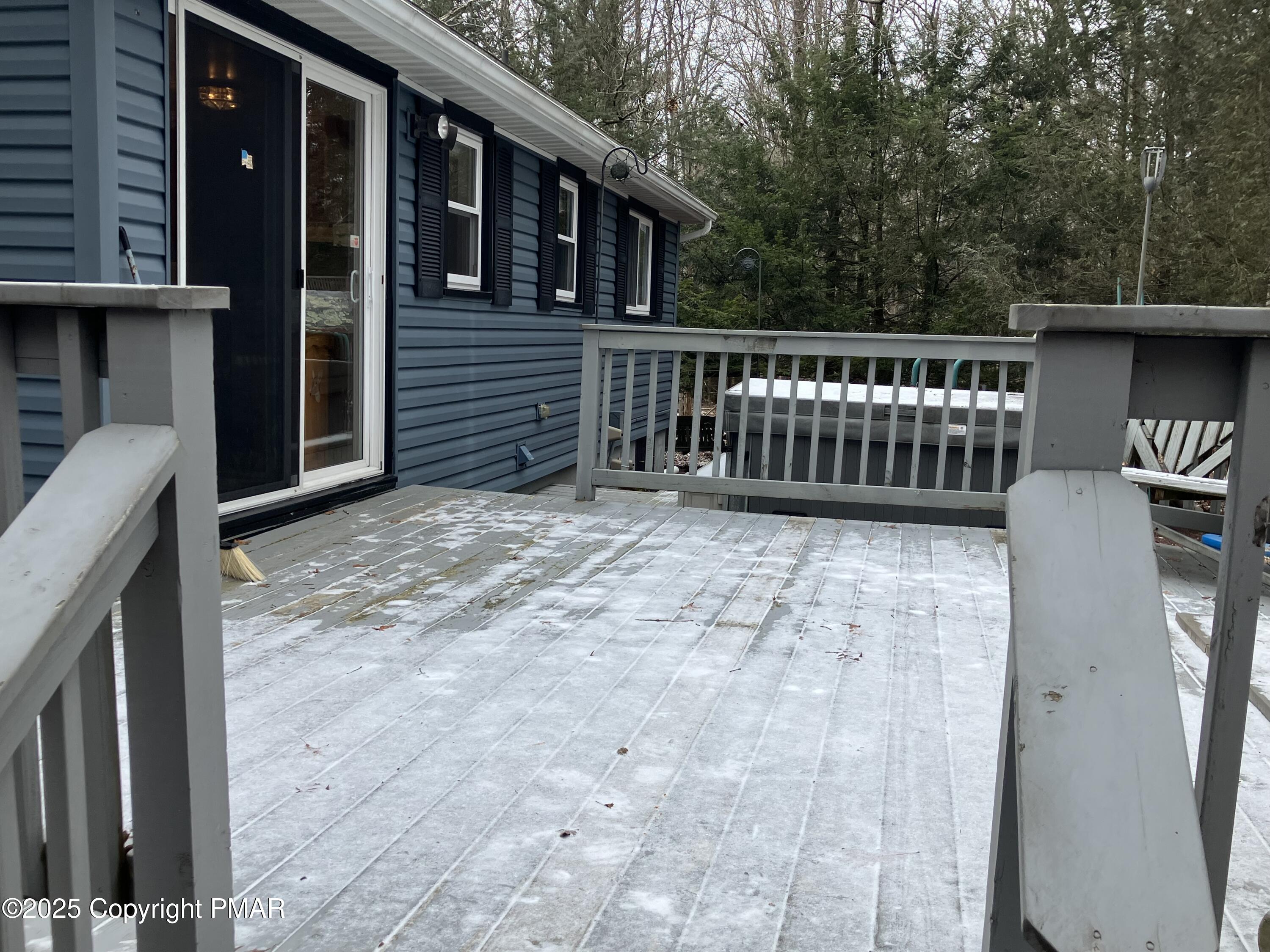 100 Tamarack Terrace