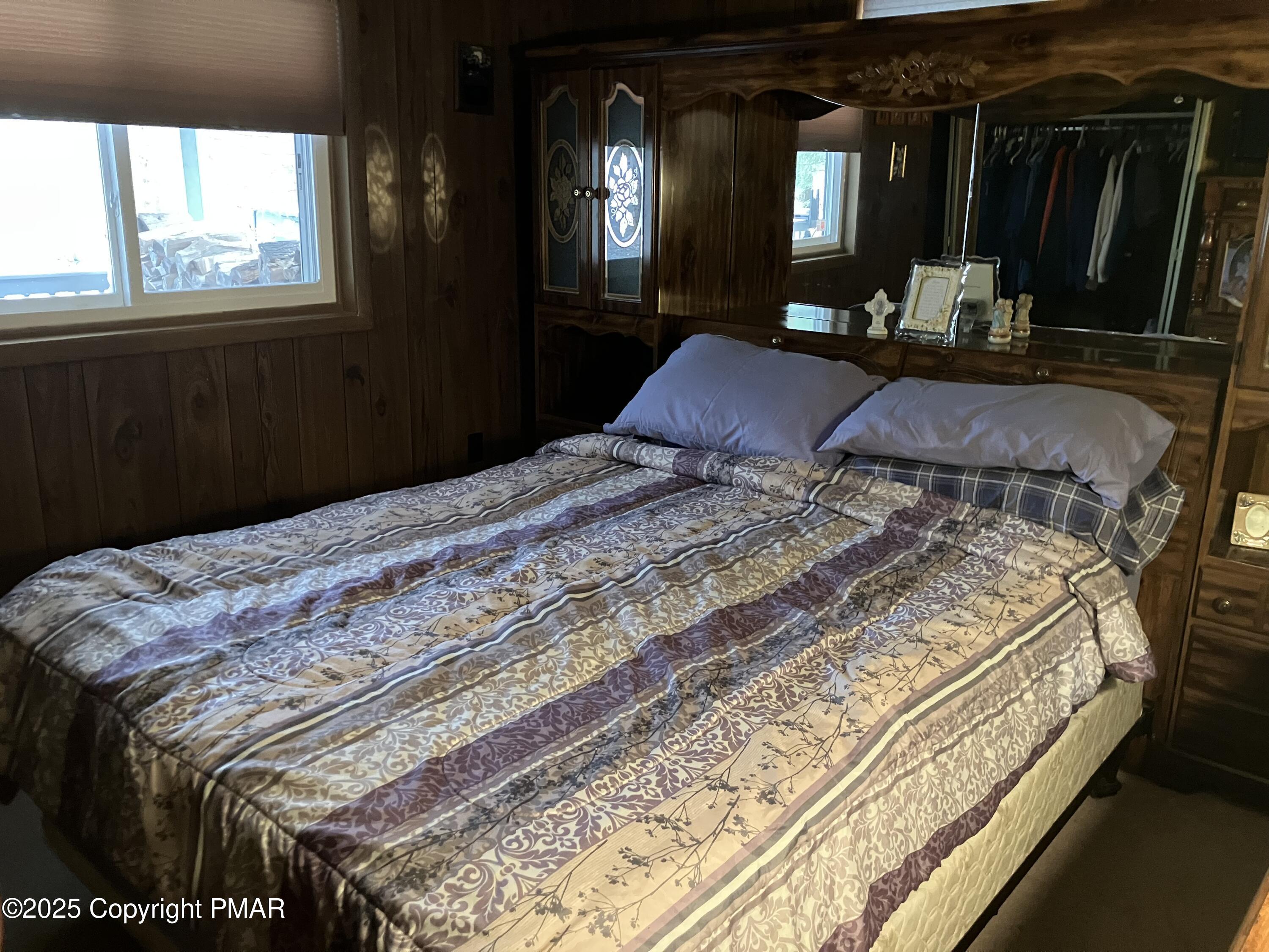 100 Tamarack Terrace