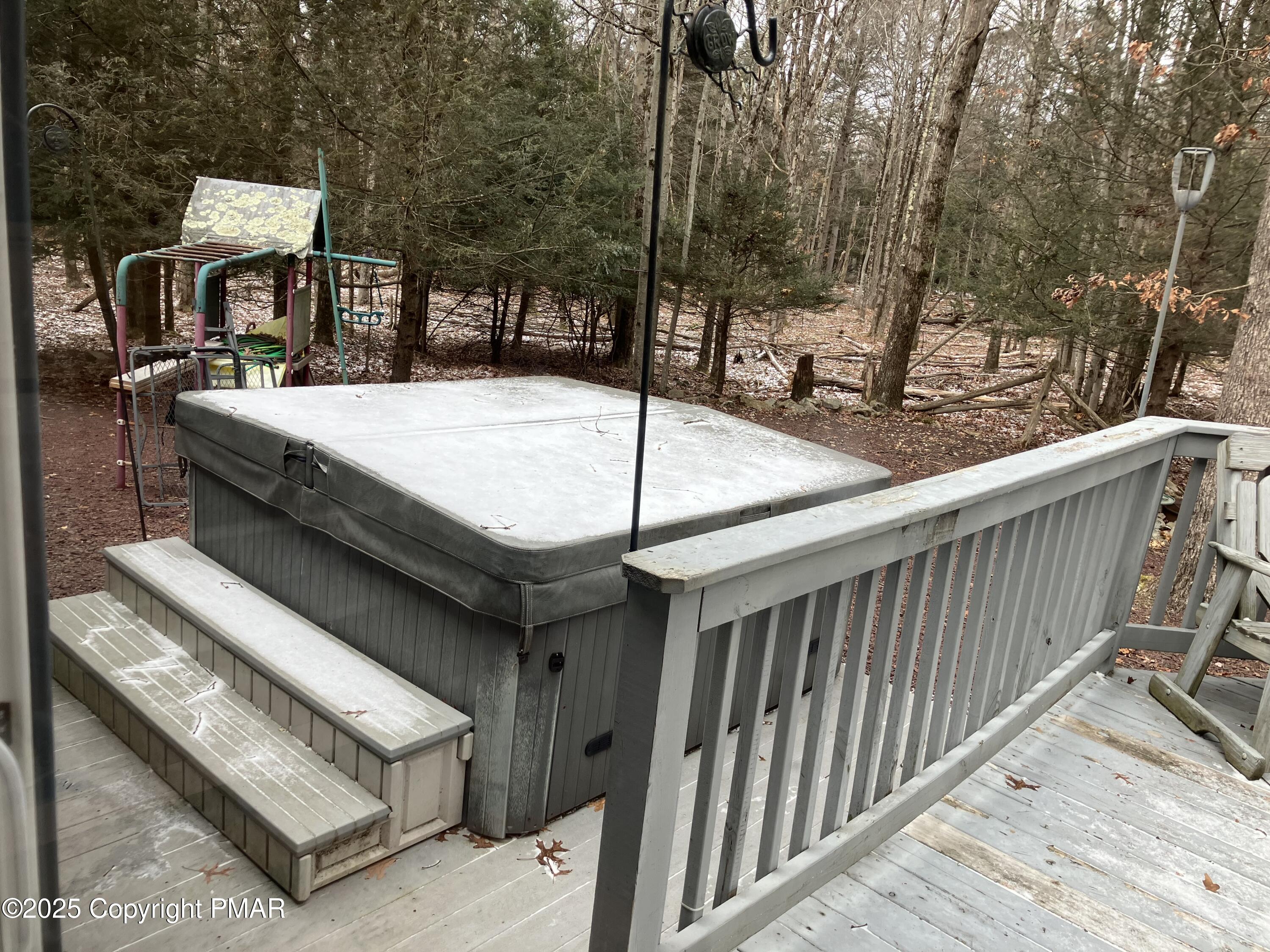 100 Tamarack Terrace