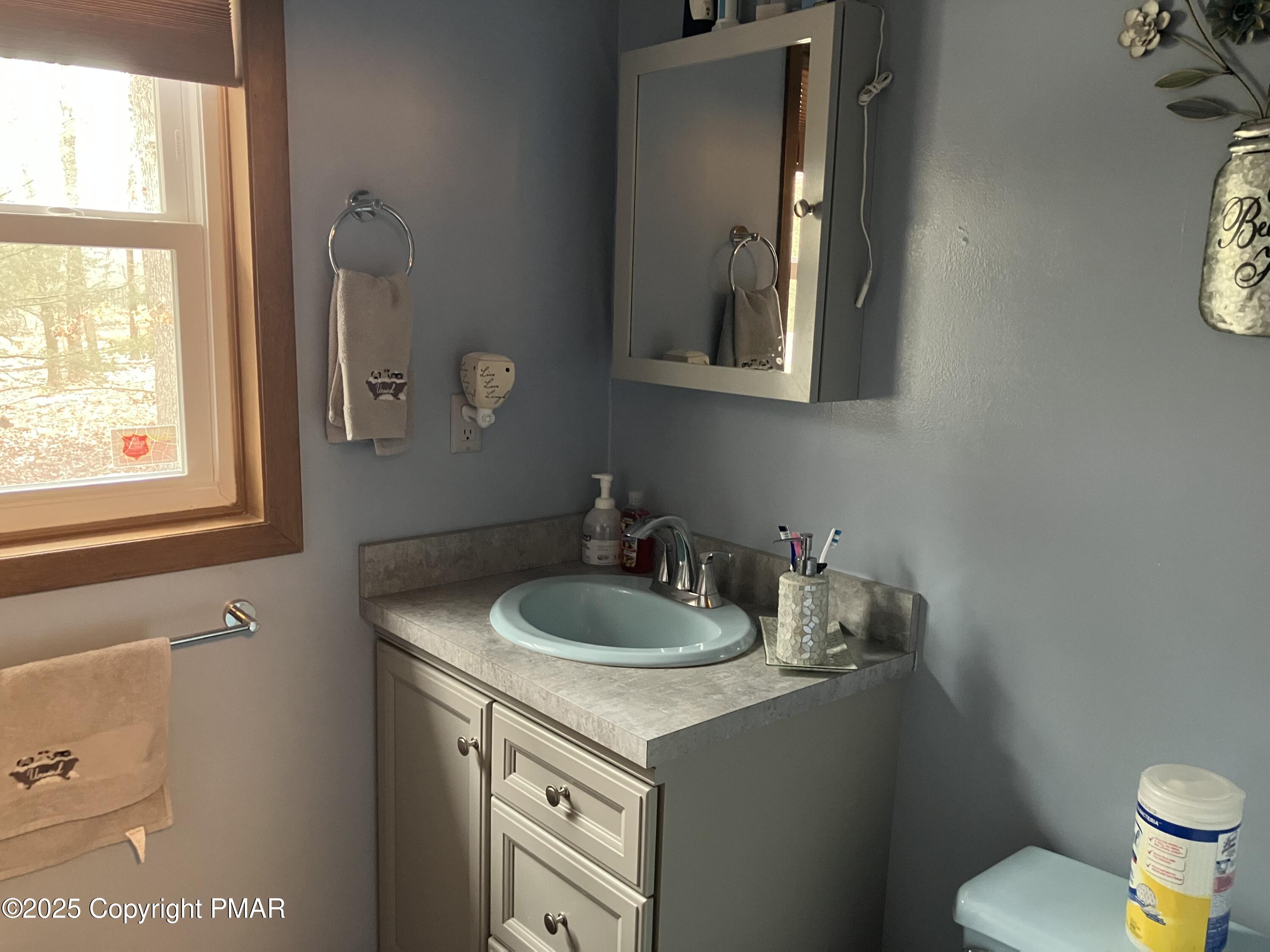 100 Tamarack Terrace