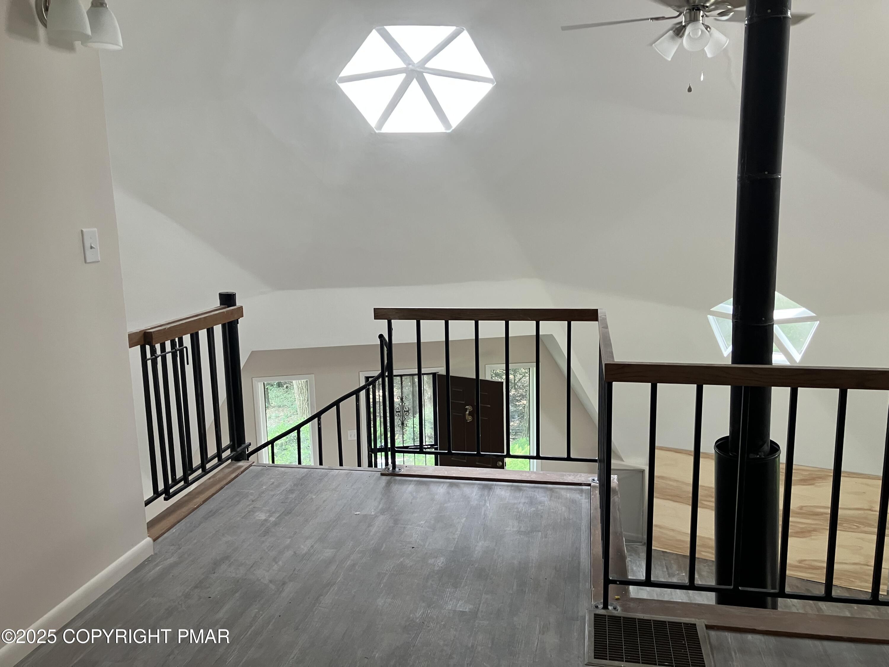 2137 James Way