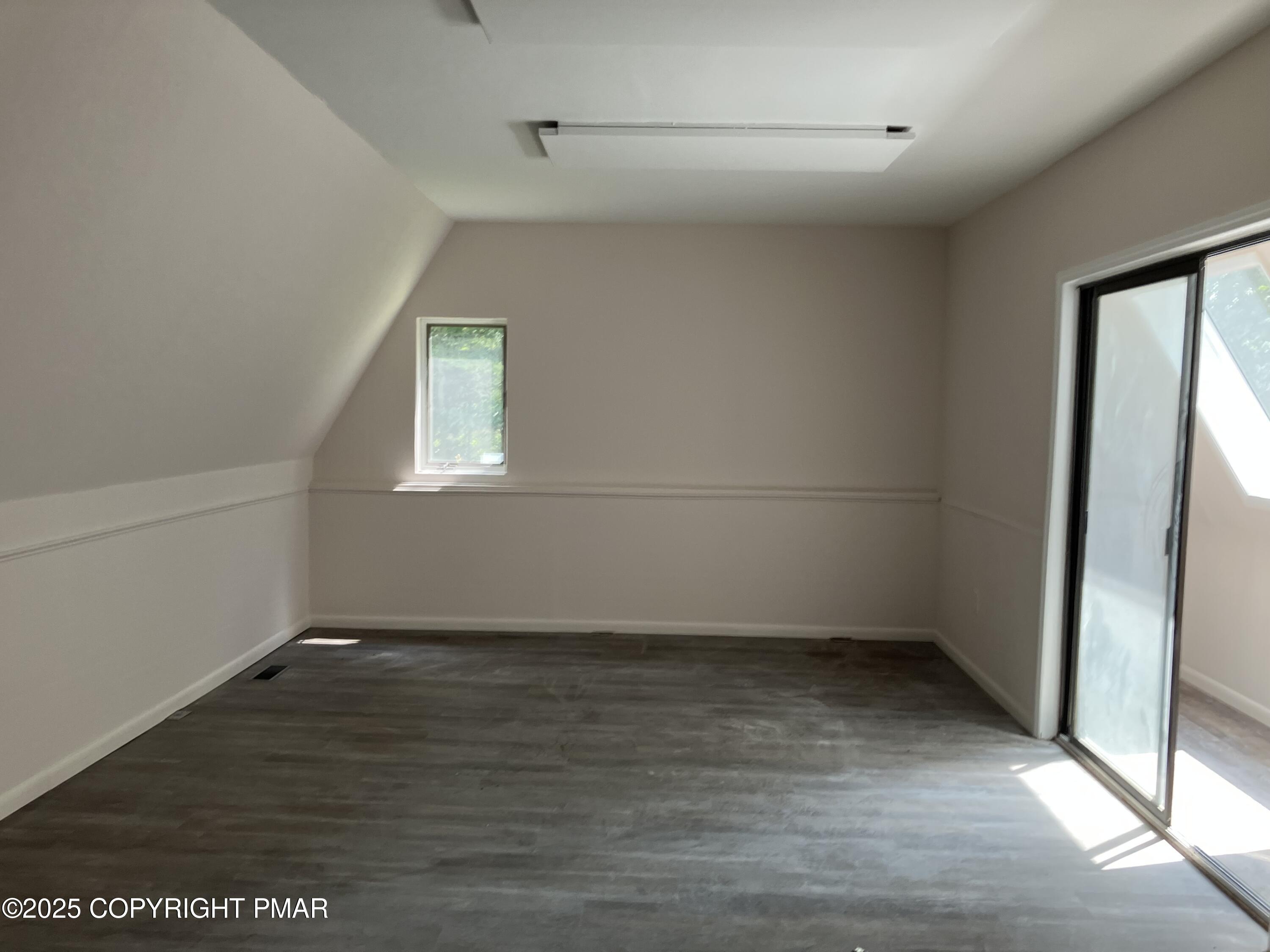 2137 James Way