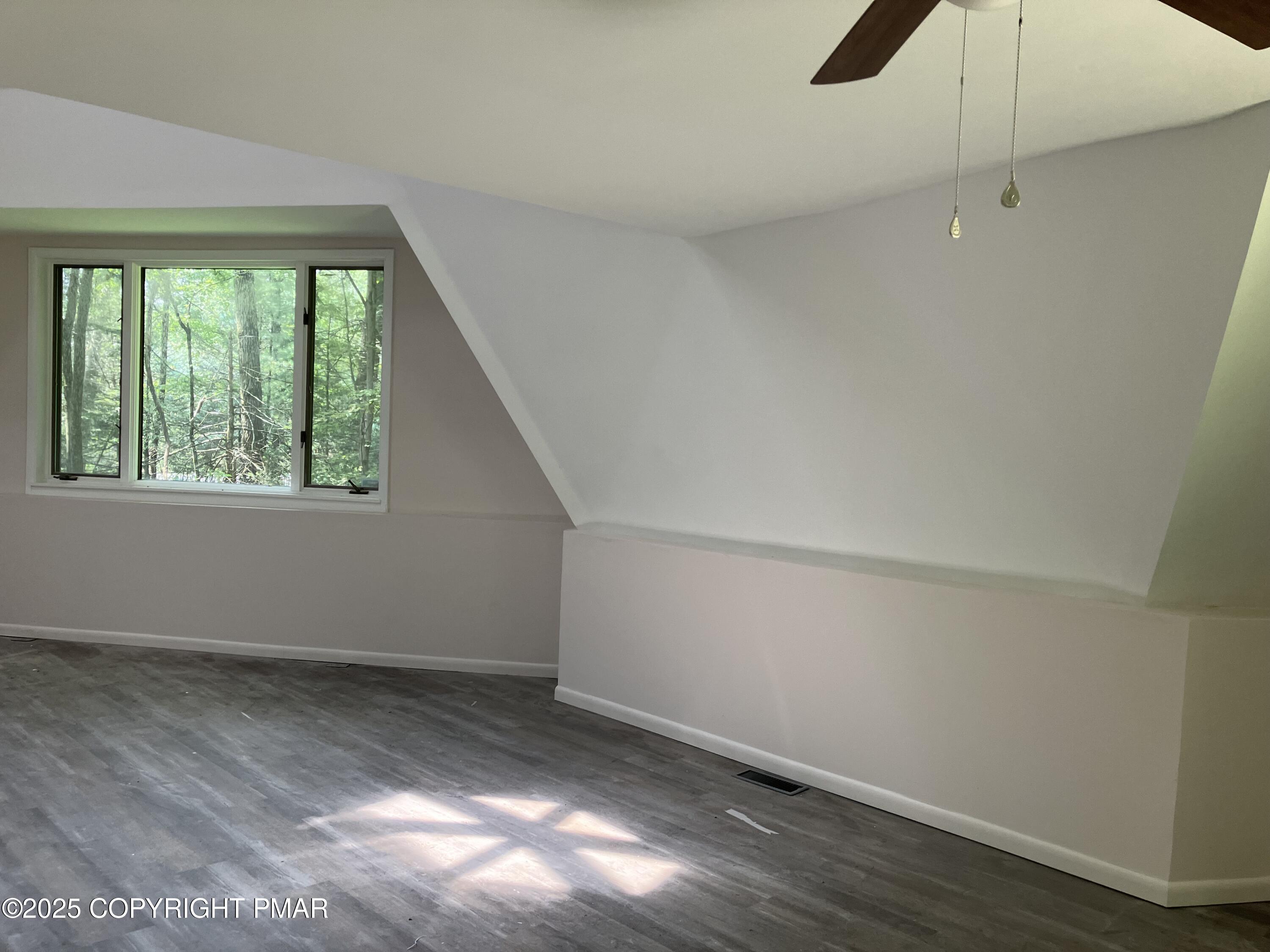 2137 James Way
