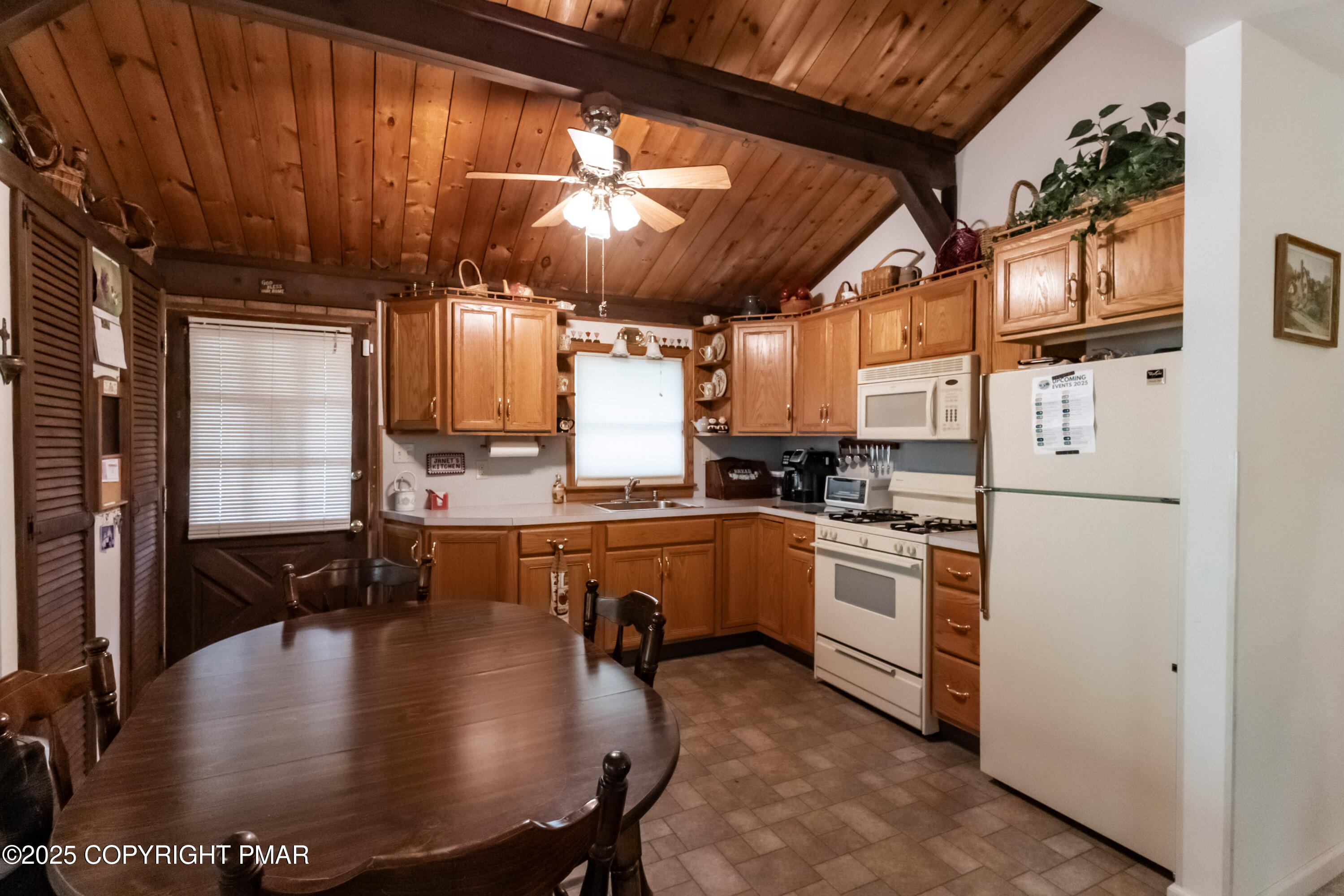 20 Horseshoe Drive