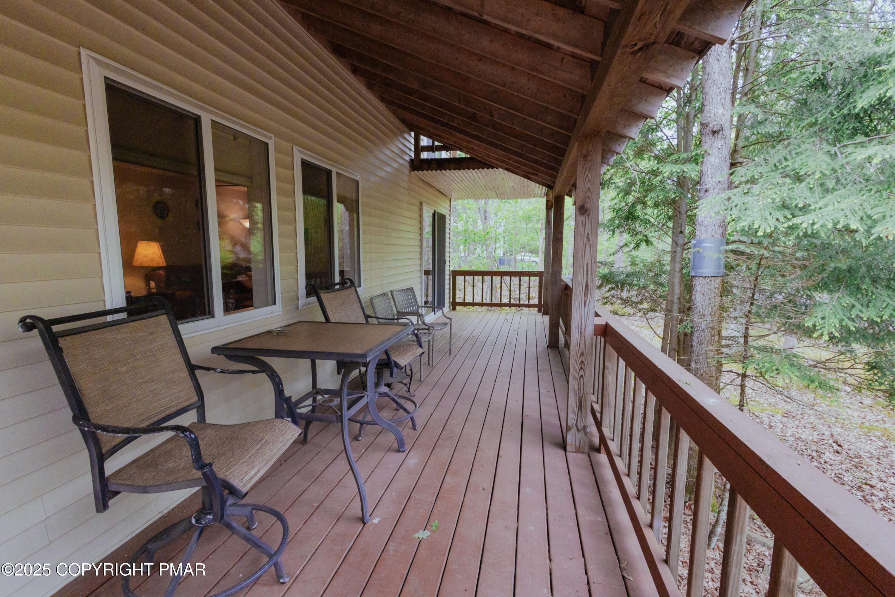 20 Horseshoe Drive