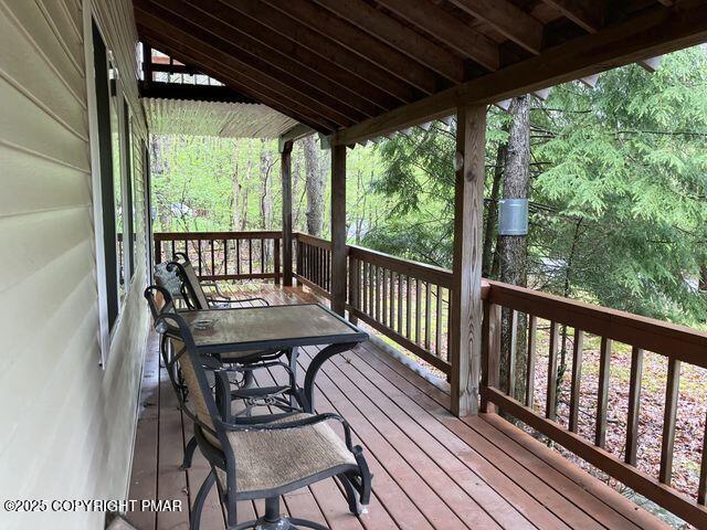20 Horseshoe Drive