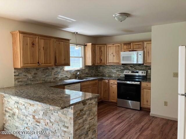 798 Towamensing Trails Trail