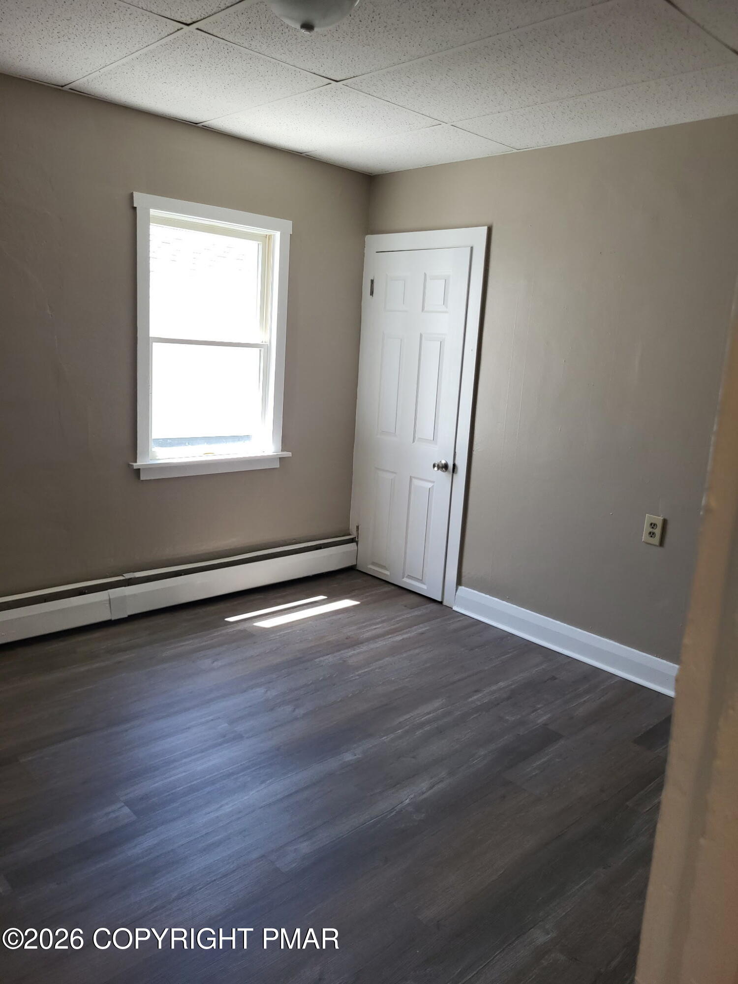 418 Center Avenue