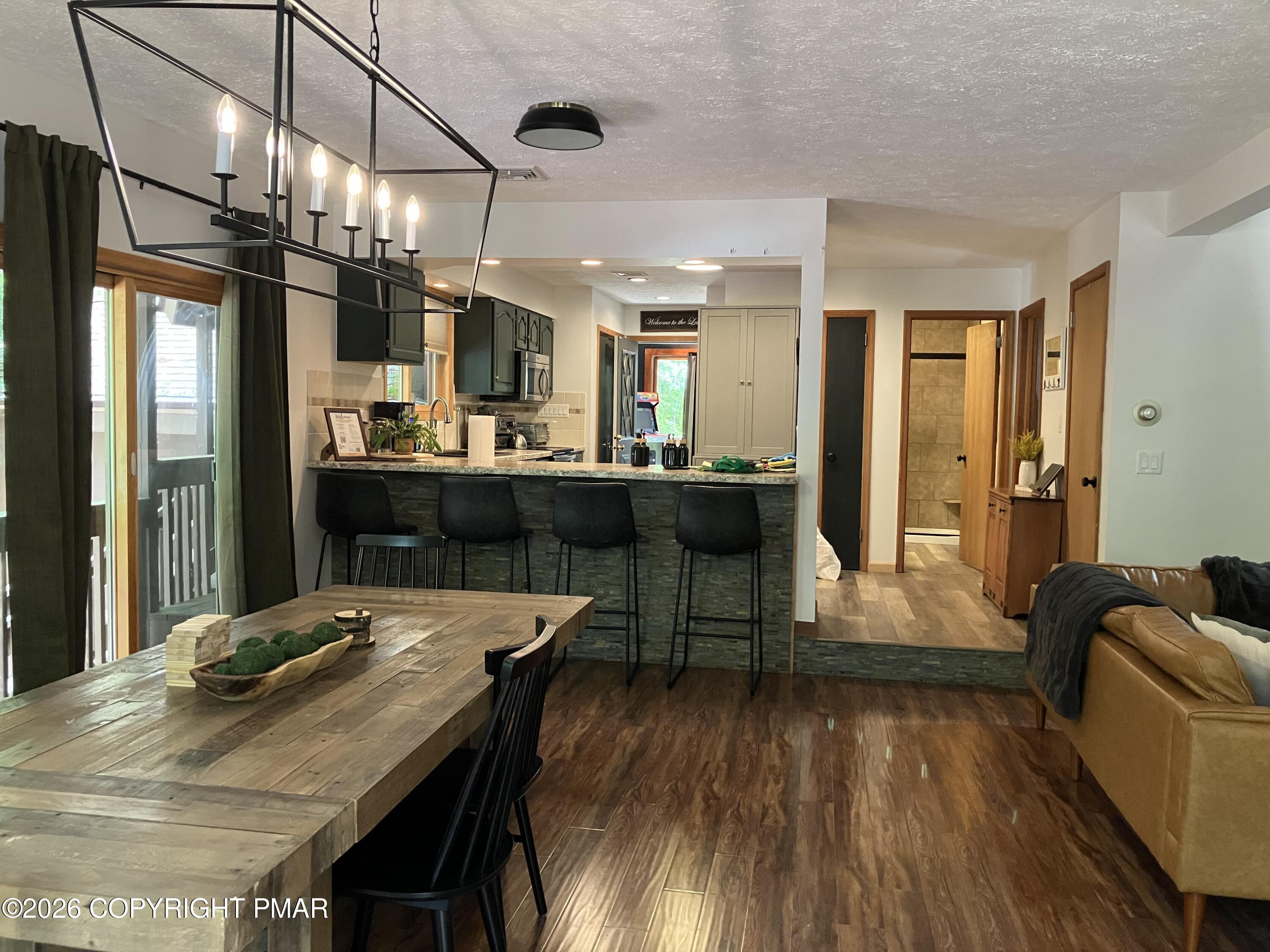 181 Winding Way