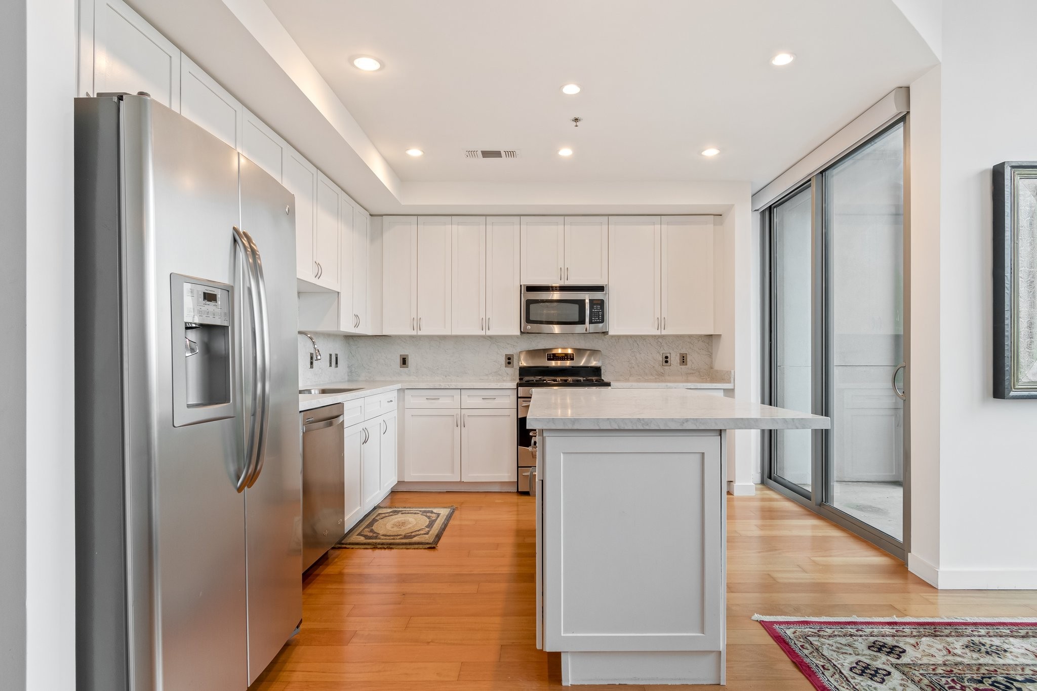 900 20th Ave, S Unit: 1008