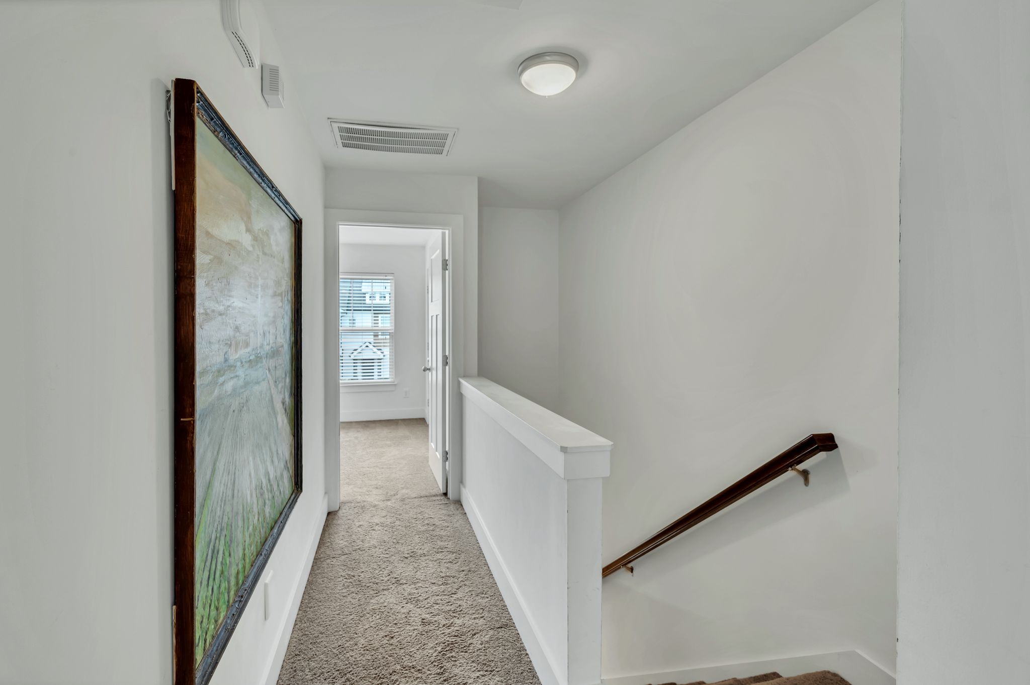 118 W Mill Dr