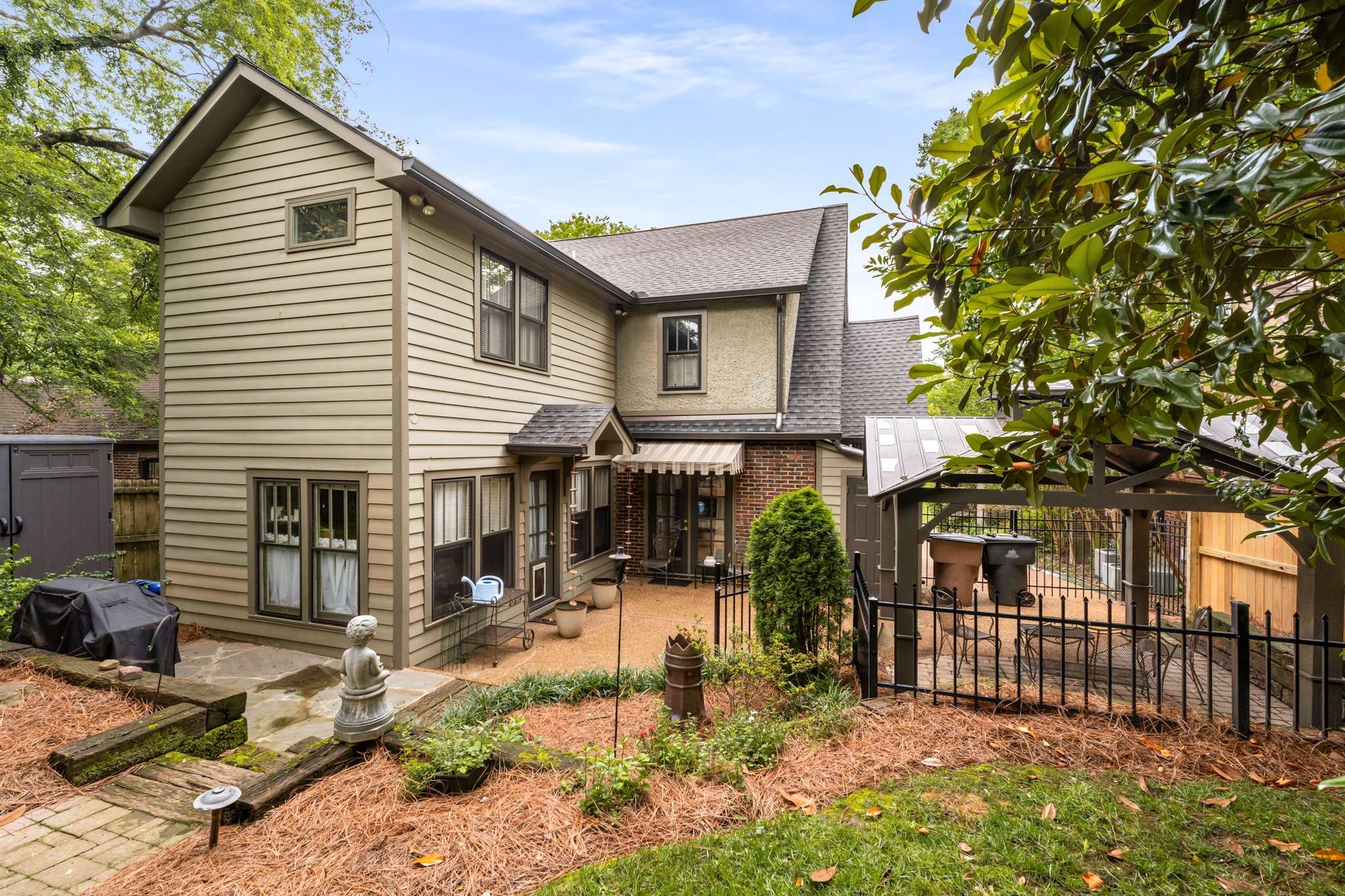 2805 Westwood Ave