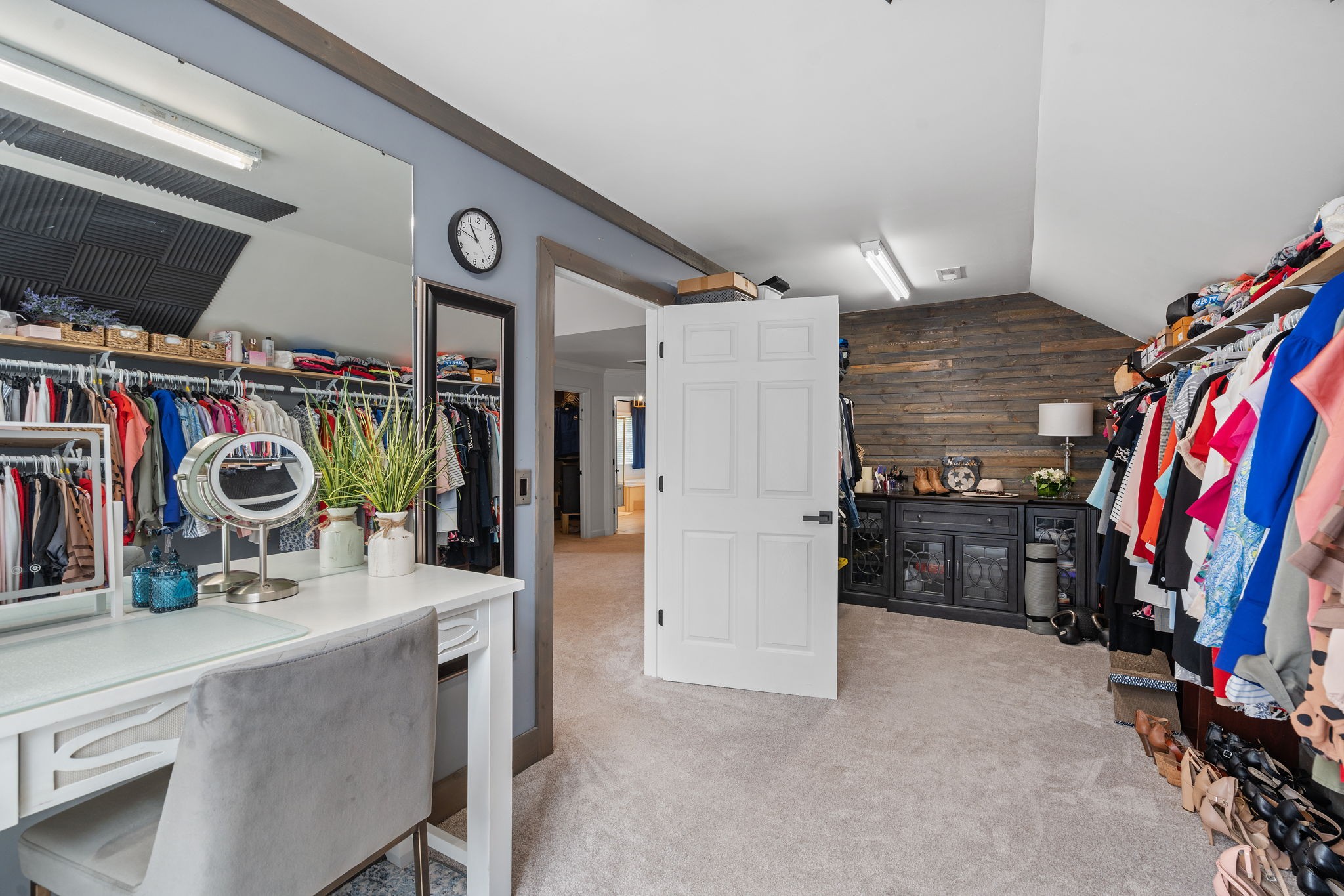 809 Century Oak Ct