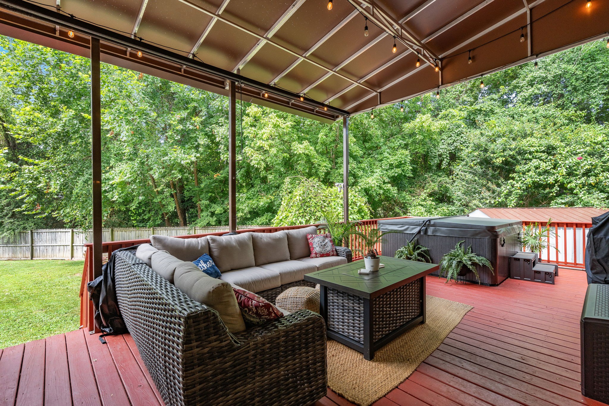809 Century Oak Ct