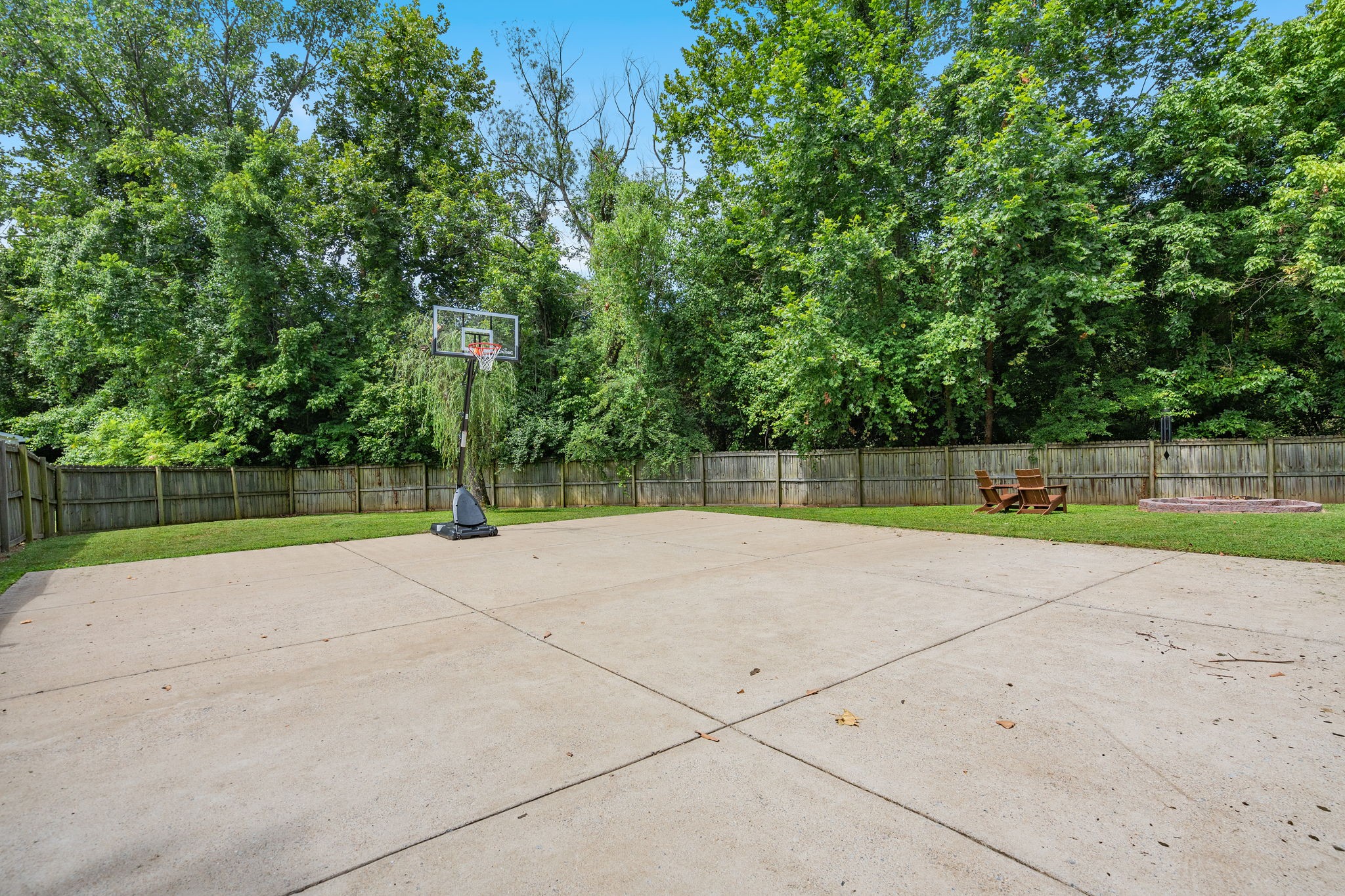 809 Century Oak Ct
