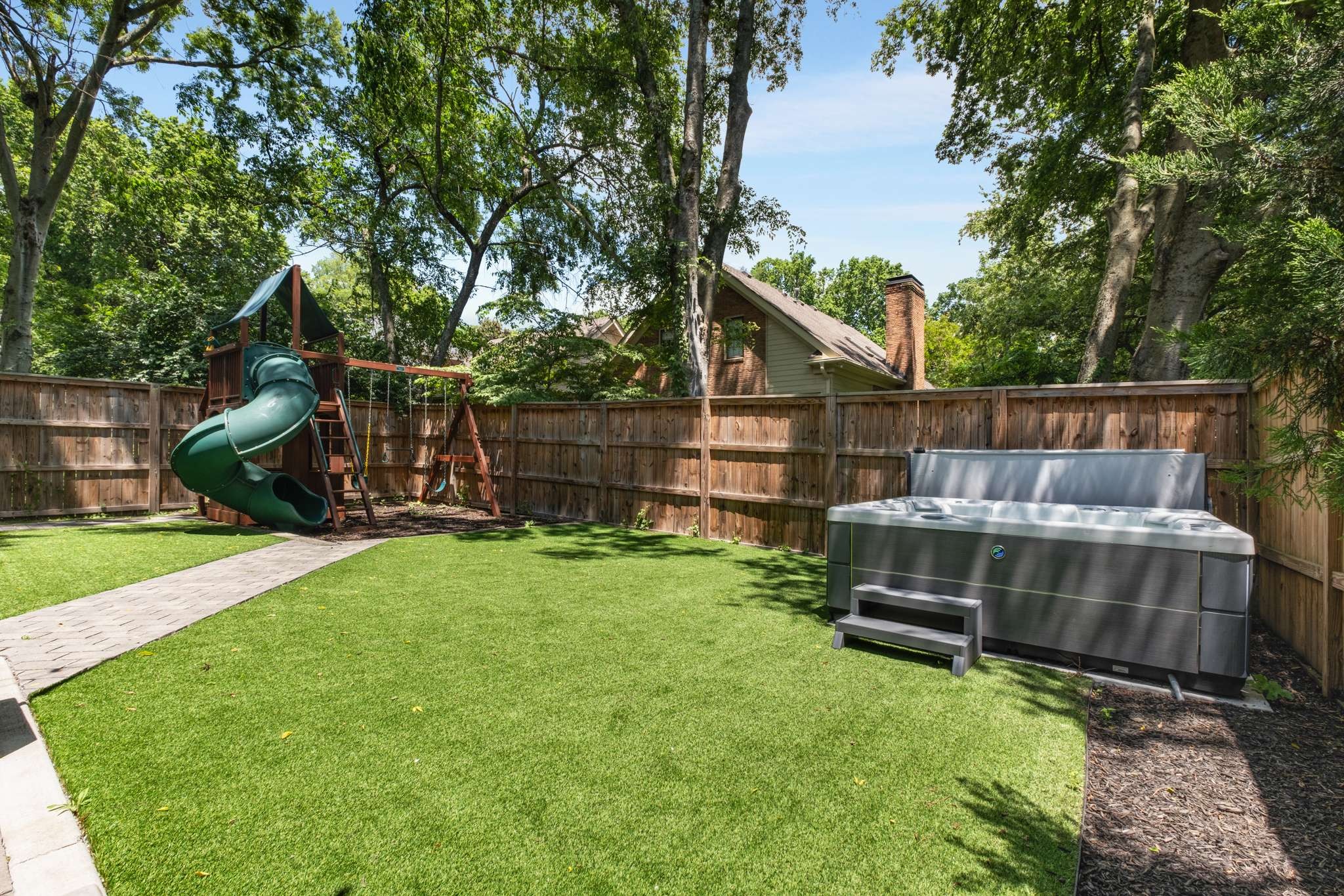 3424 Stokesmont Rd