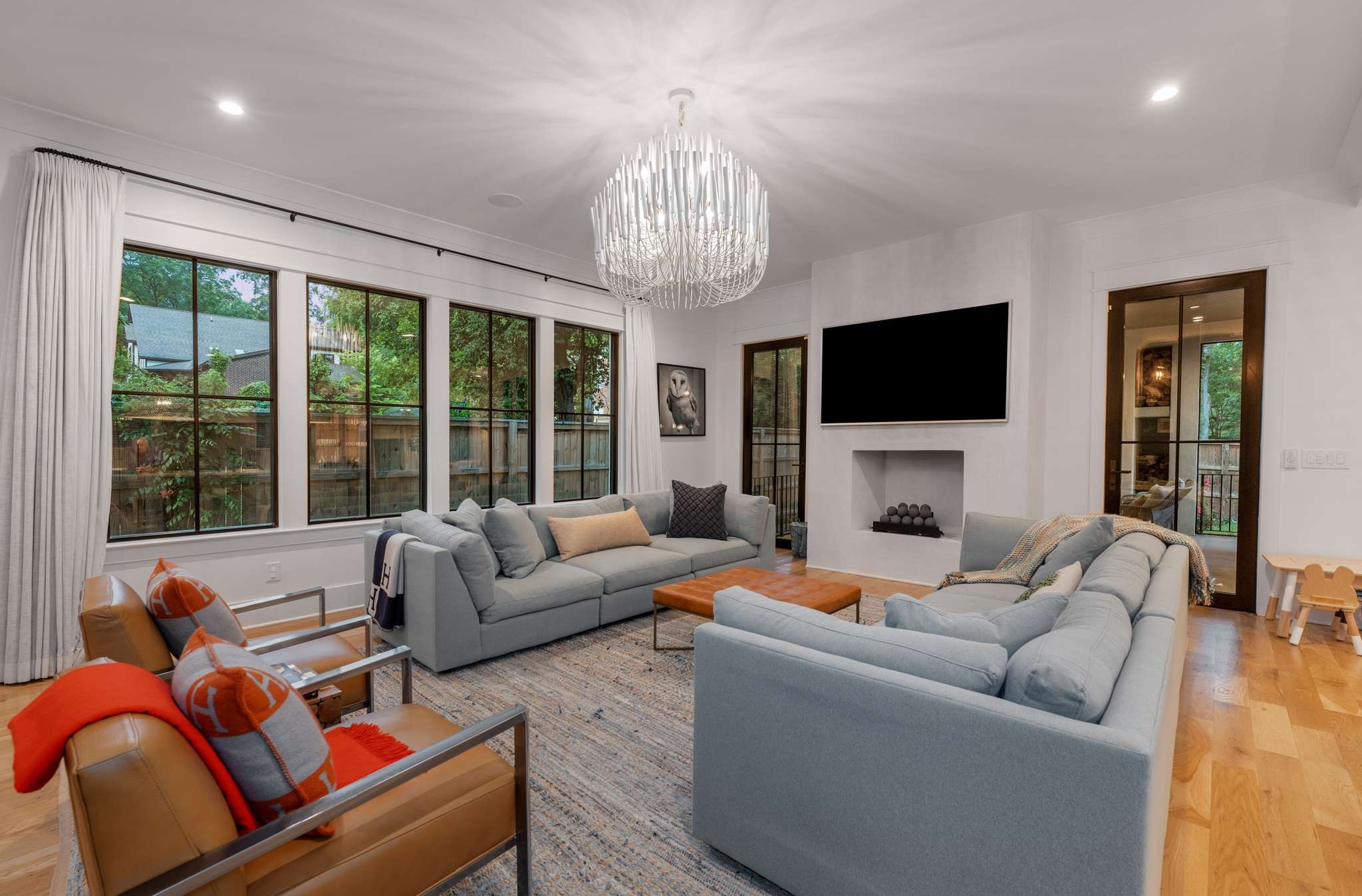 3424 Stokesmont Rd