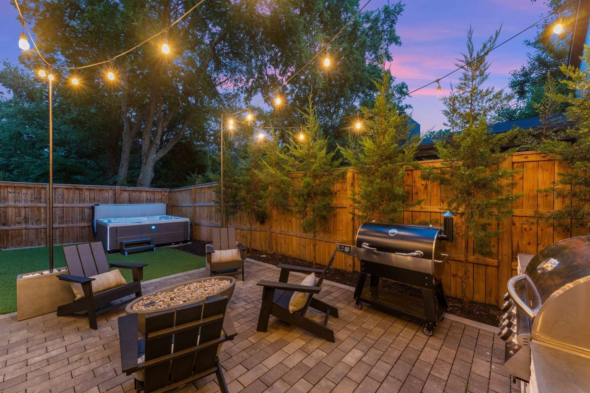 3424 Stokesmont Rd
