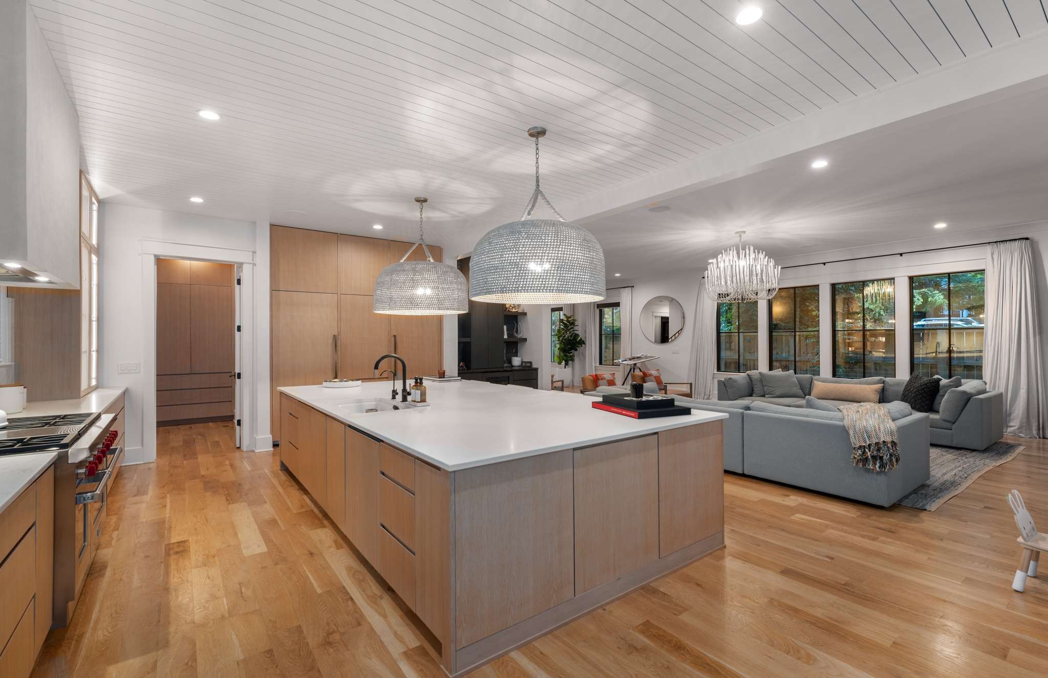 3424 Stokesmont Rd