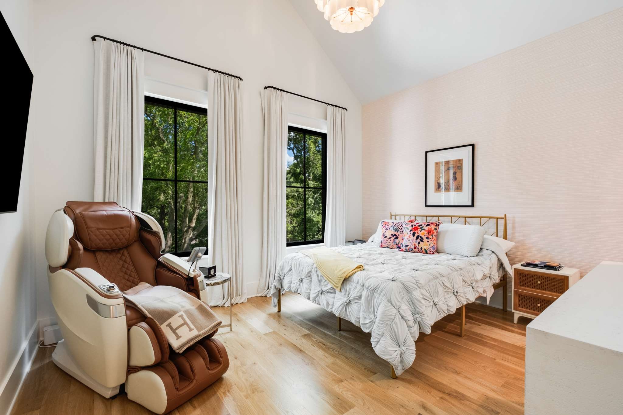 3424 Stokesmont Rd