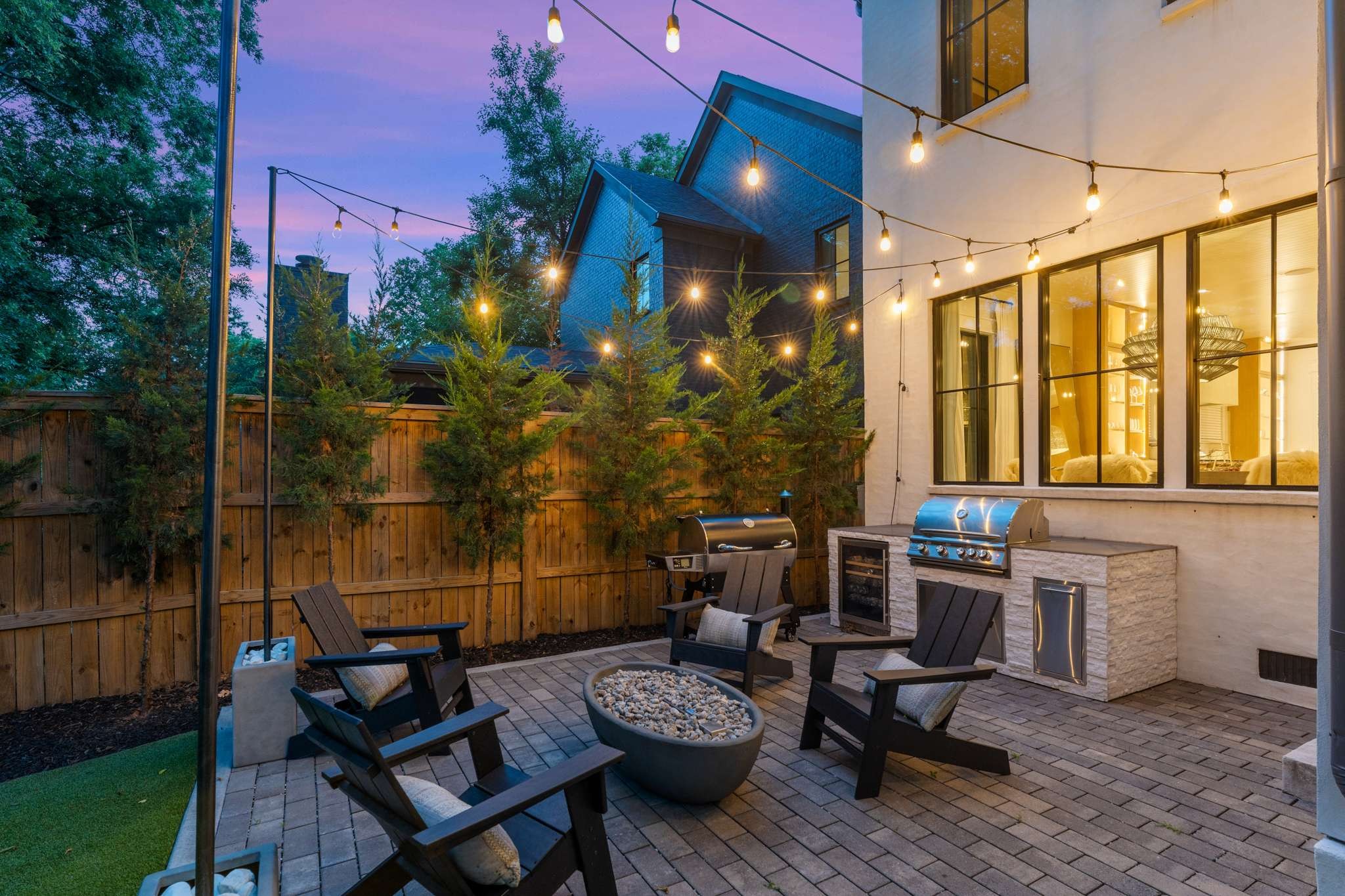 3424 Stokesmont Rd