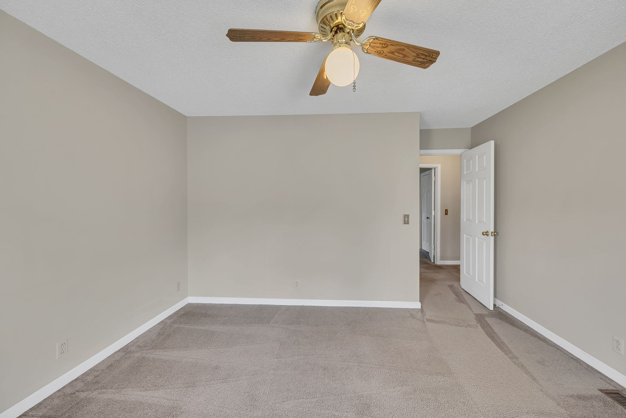 420 Thomas Jefferson Cir