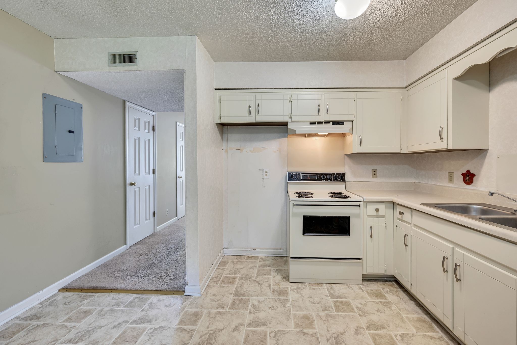 420 Thomas Jefferson Cir