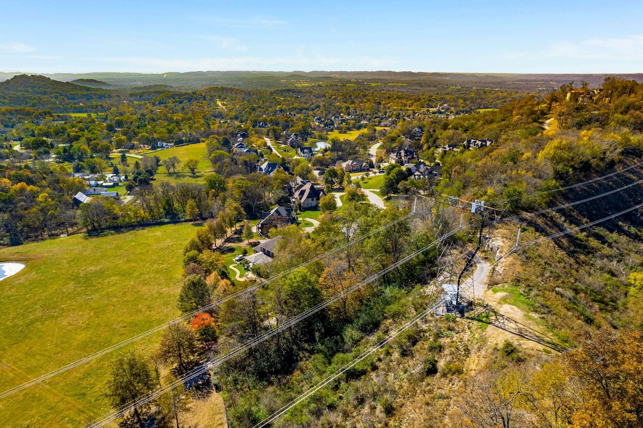 402 Lake Valley Dr