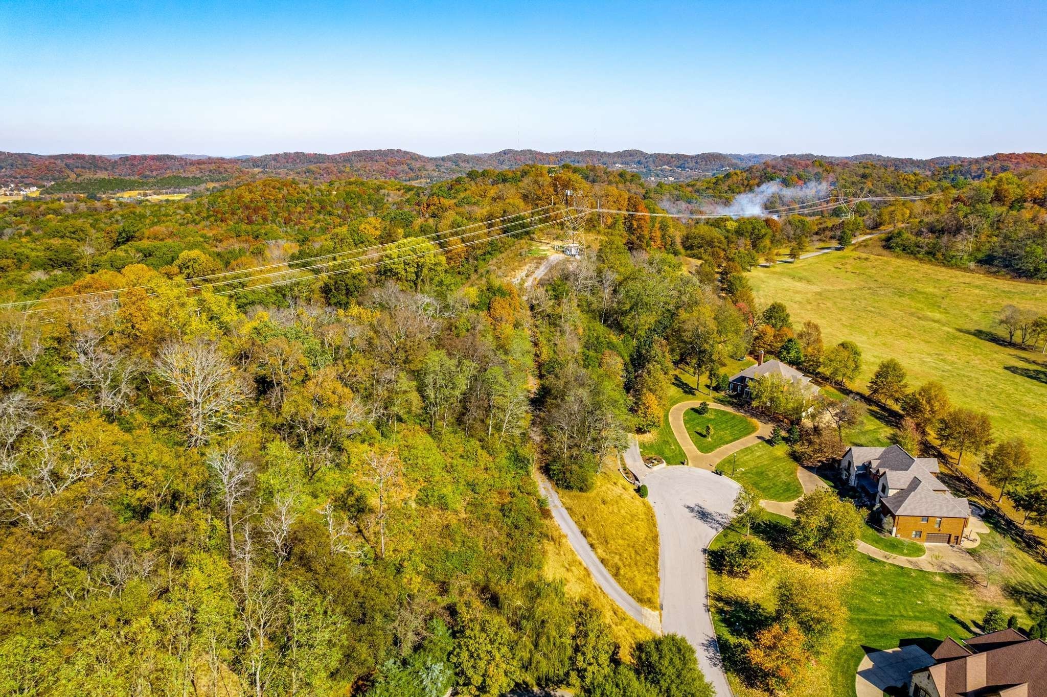 402 Lake Valley Dr