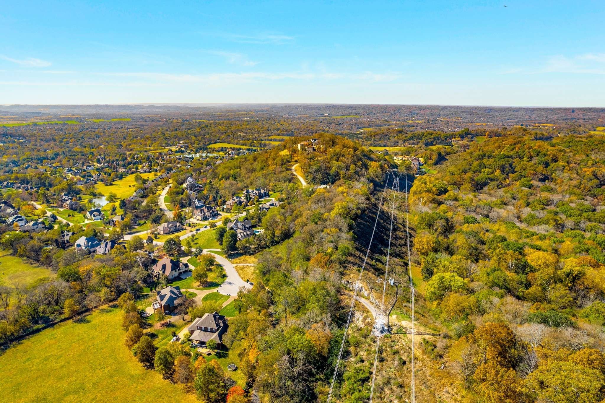 402 Lake Valley Dr