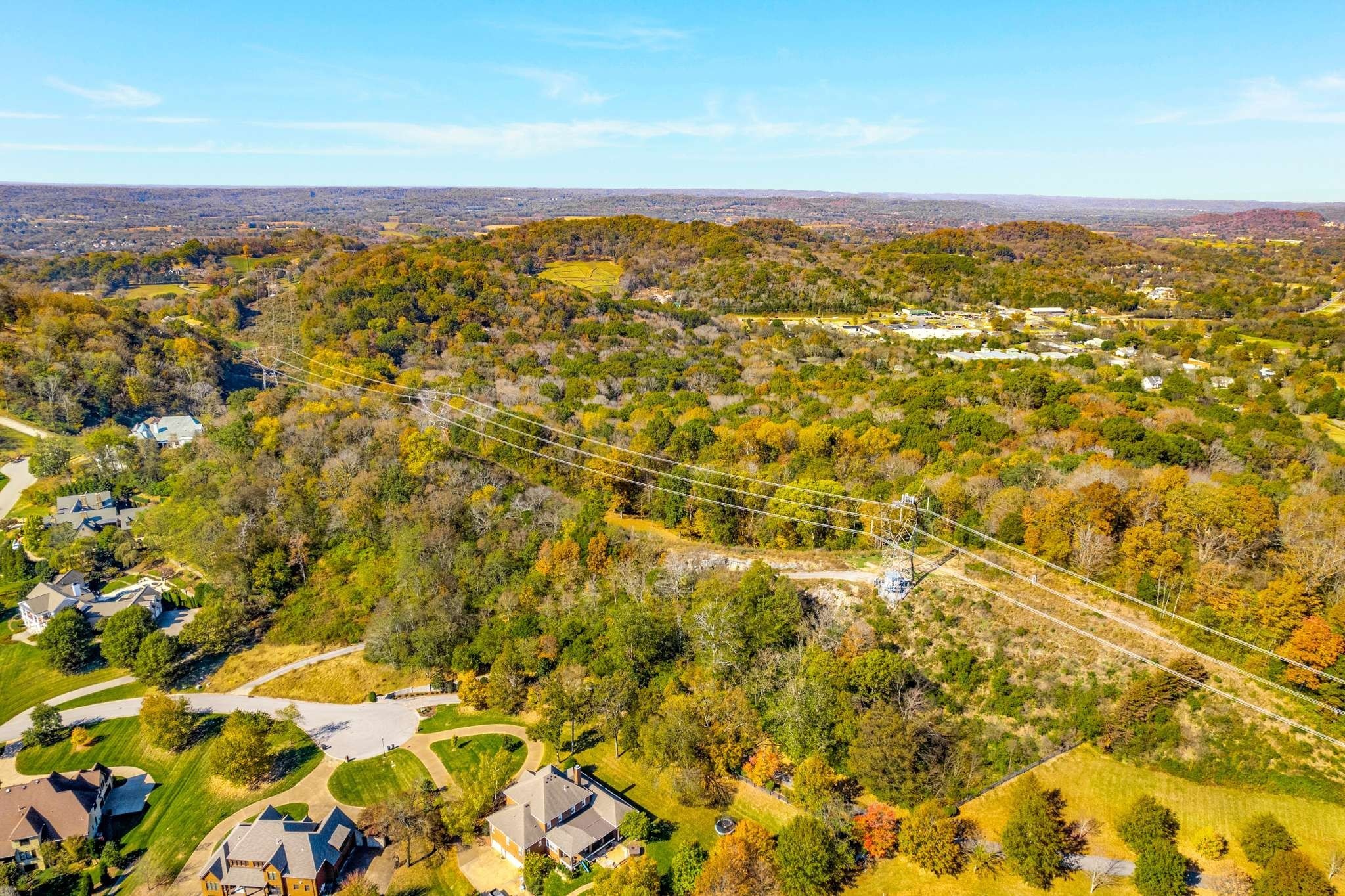 402 Lake Valley Dr