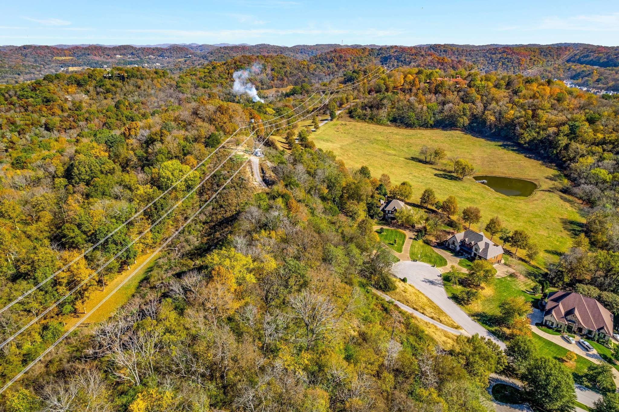 402 Lake Valley Dr