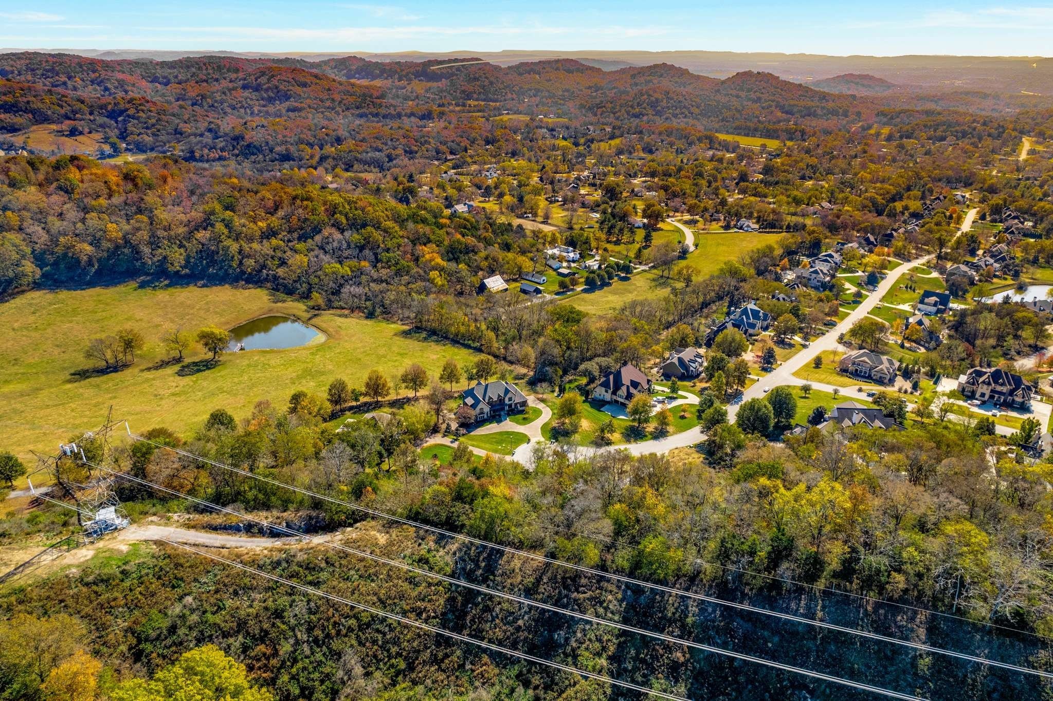 402 Lake Valley Dr