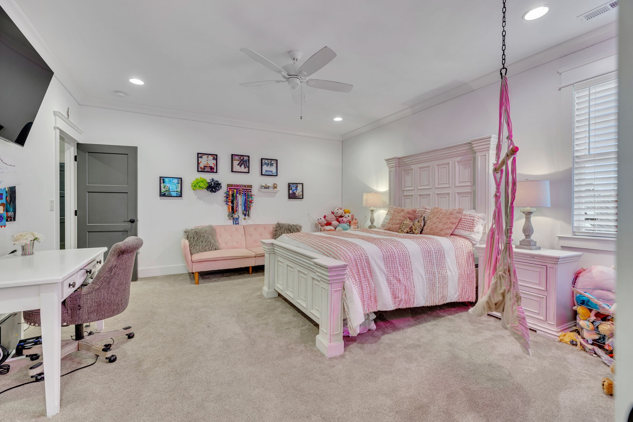 2109 Burgin Dr