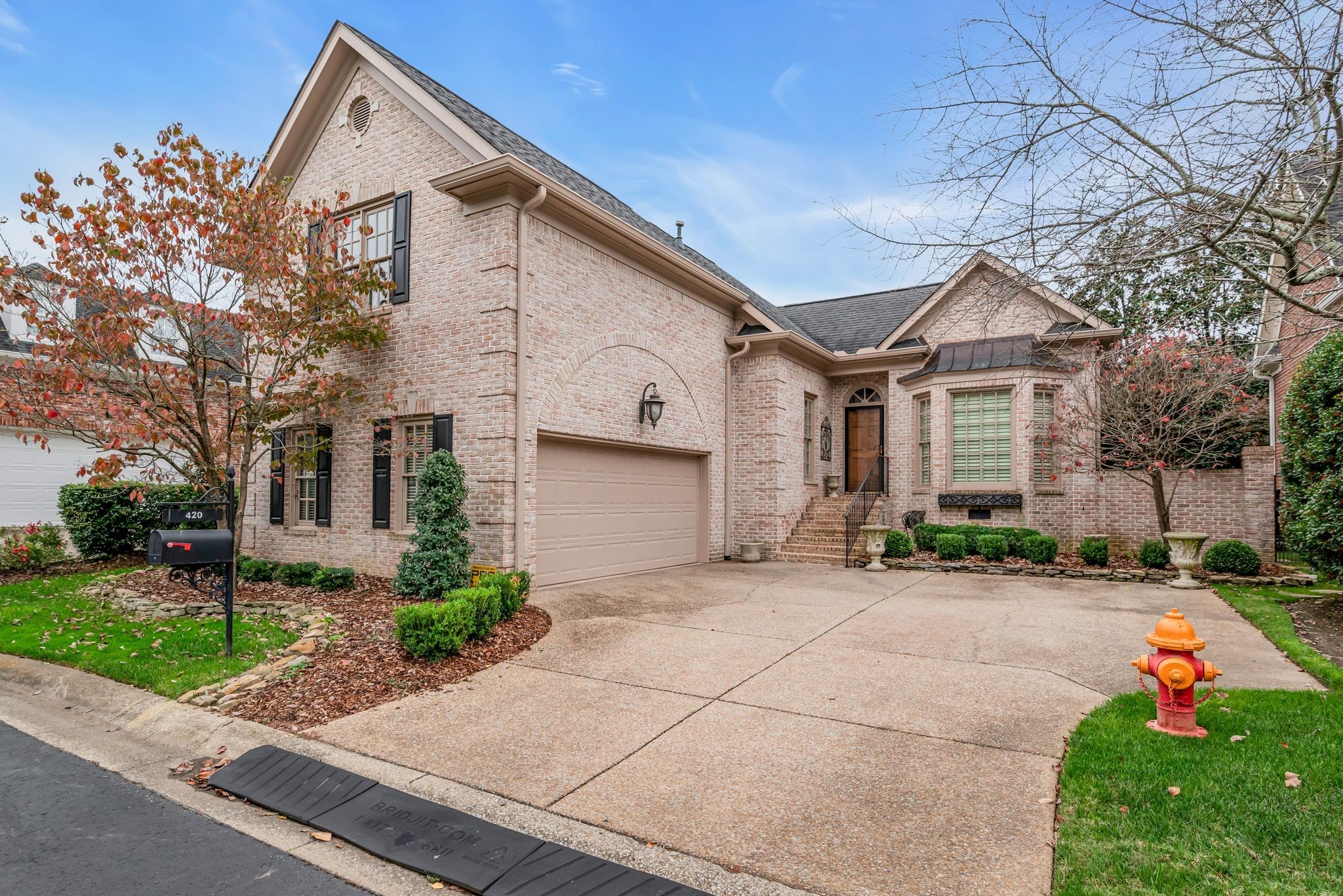 420 Prestwick Ct
