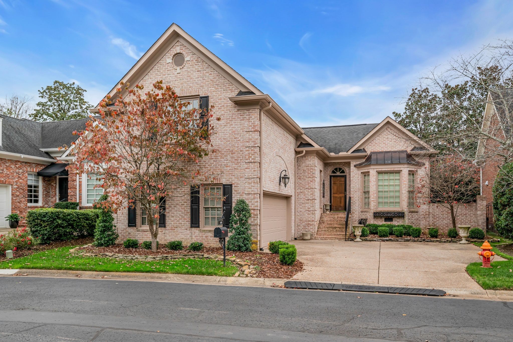 420 Prestwick Ct