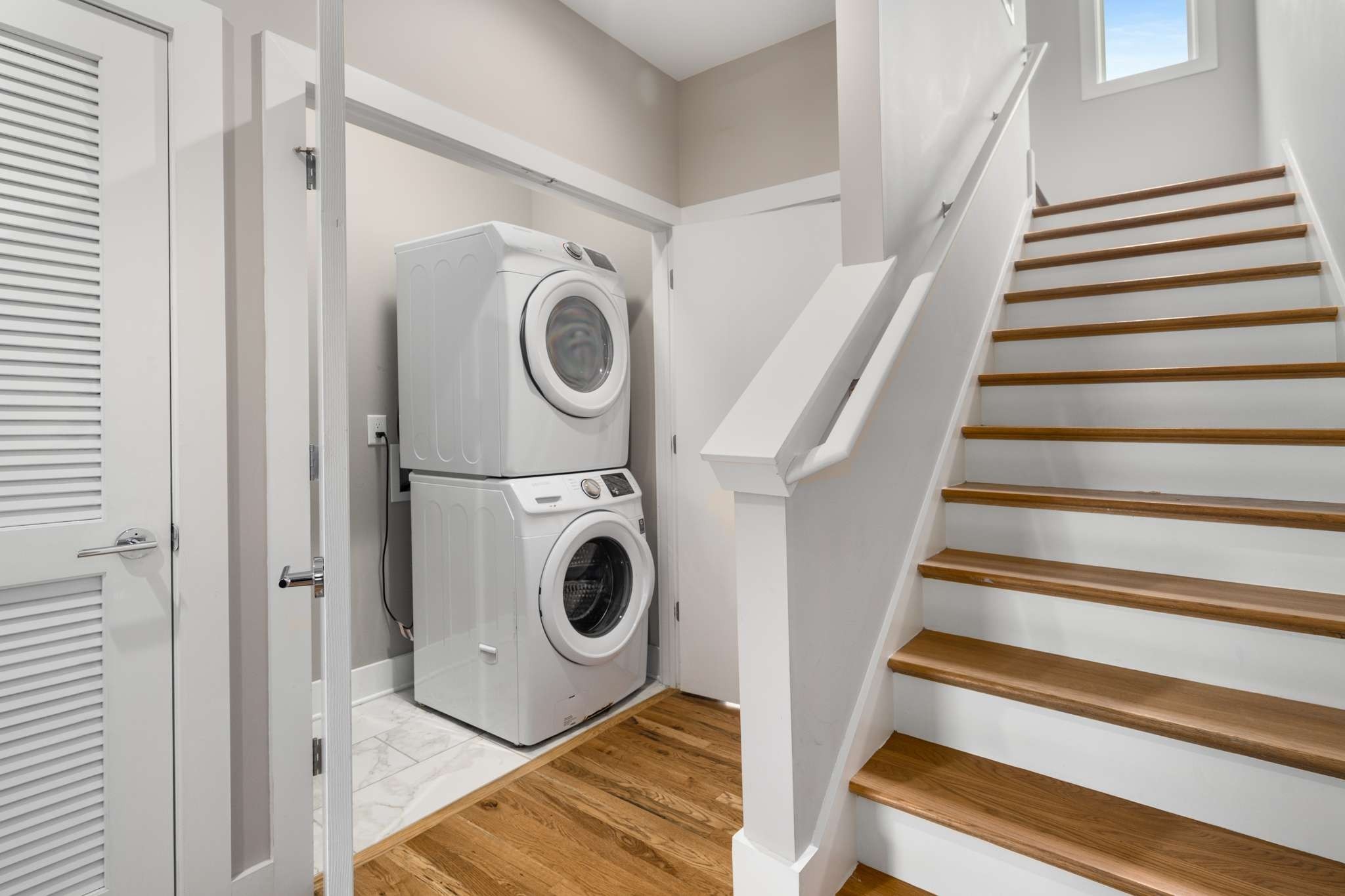 1004 Russell St Unit: 4