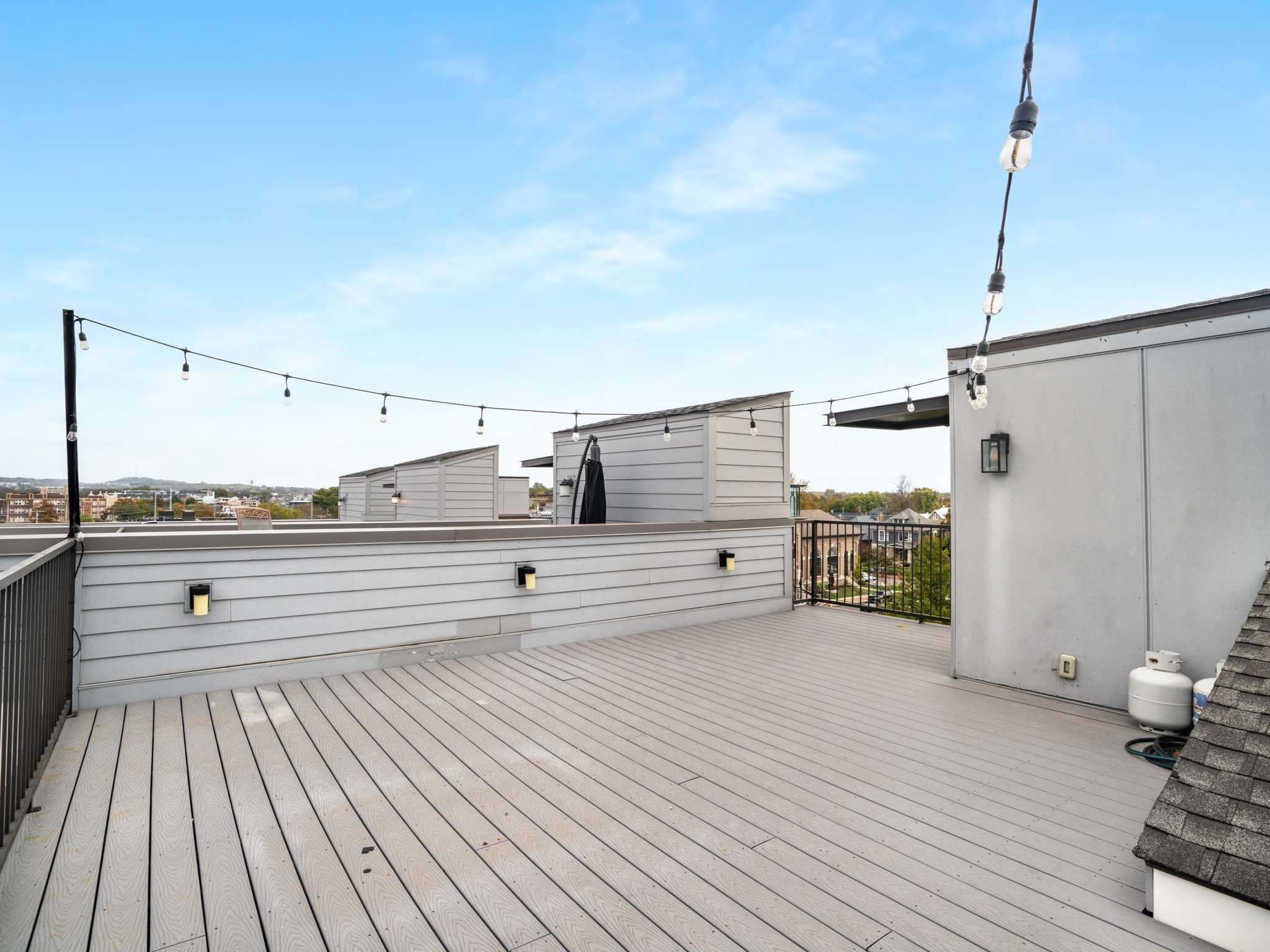 1004 Russell St Unit: 4