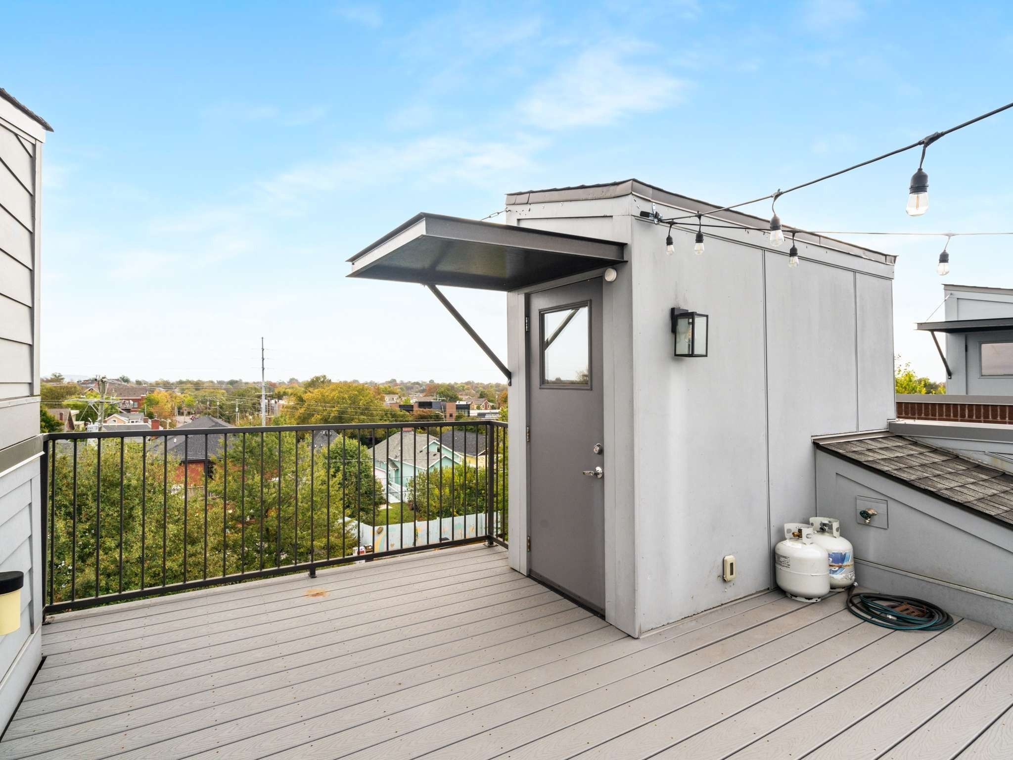 1004 Russell St Unit: 4