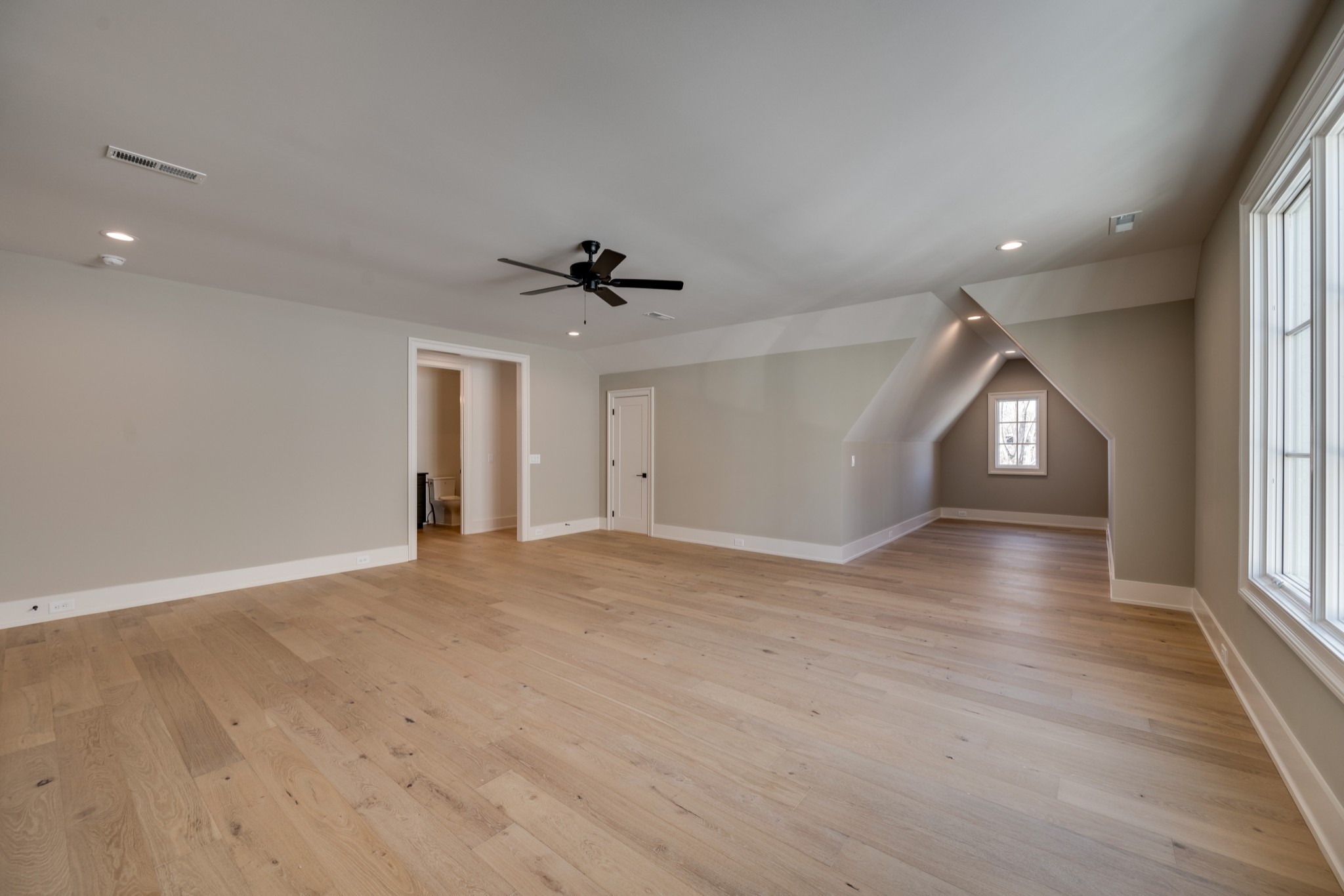 119 Lasalle Ct