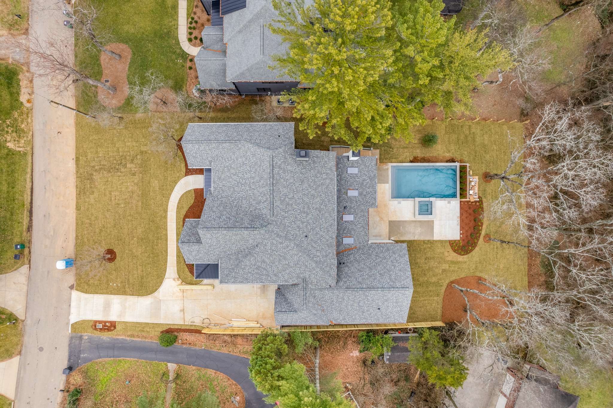 3922 Dorcas Dr