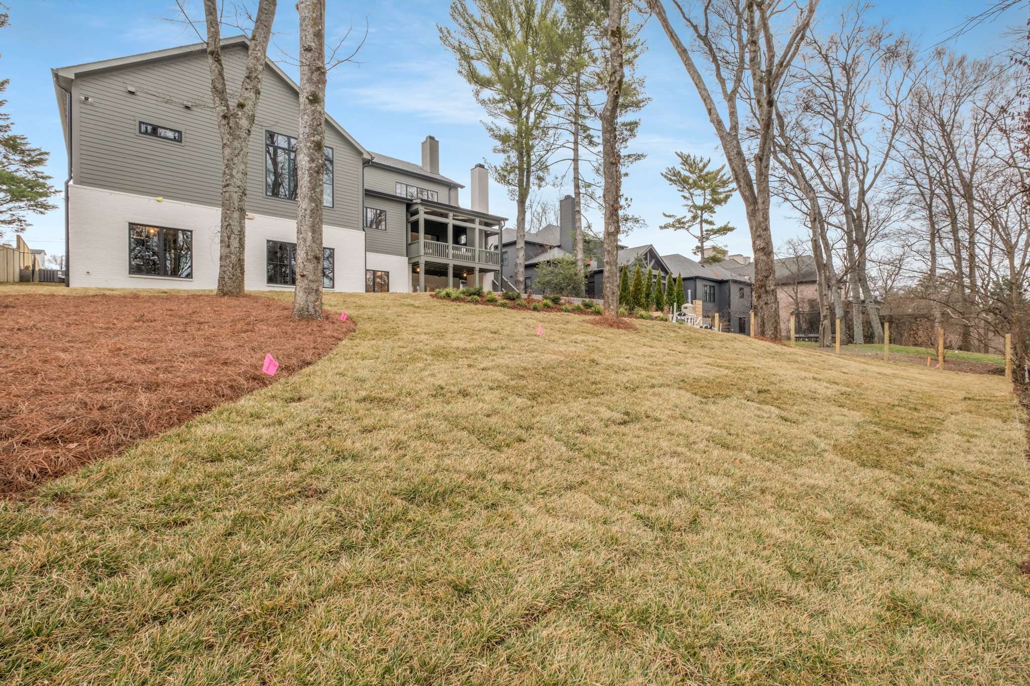 3922 Dorcas Dr