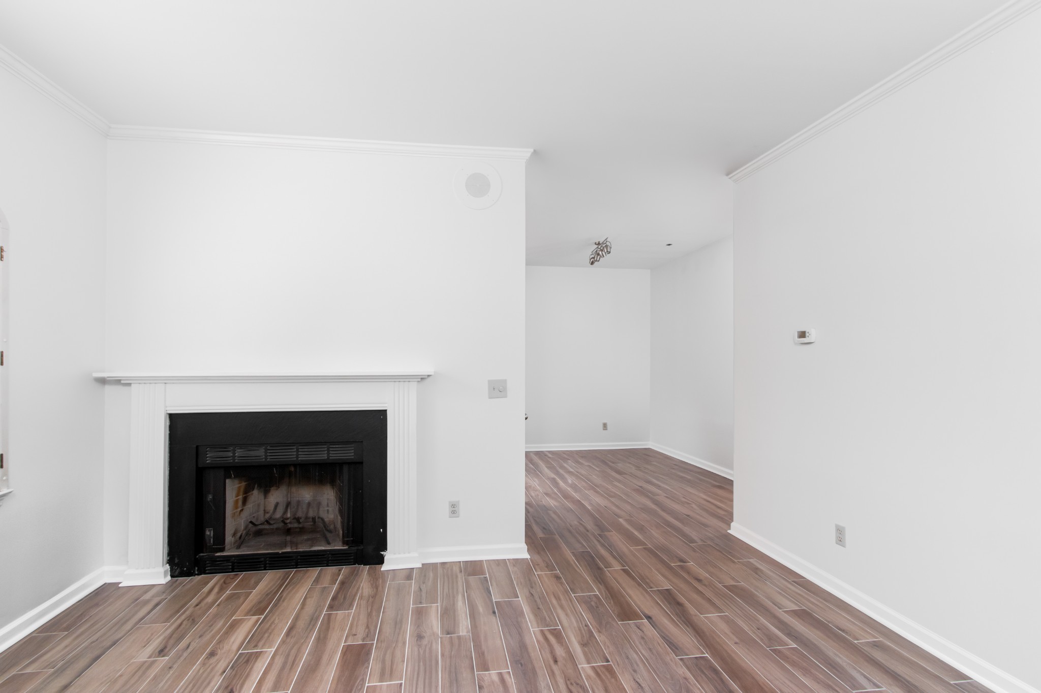 2729 Linmar Ave