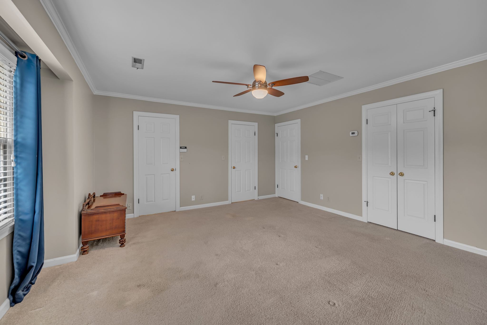 242 Westchase Dr