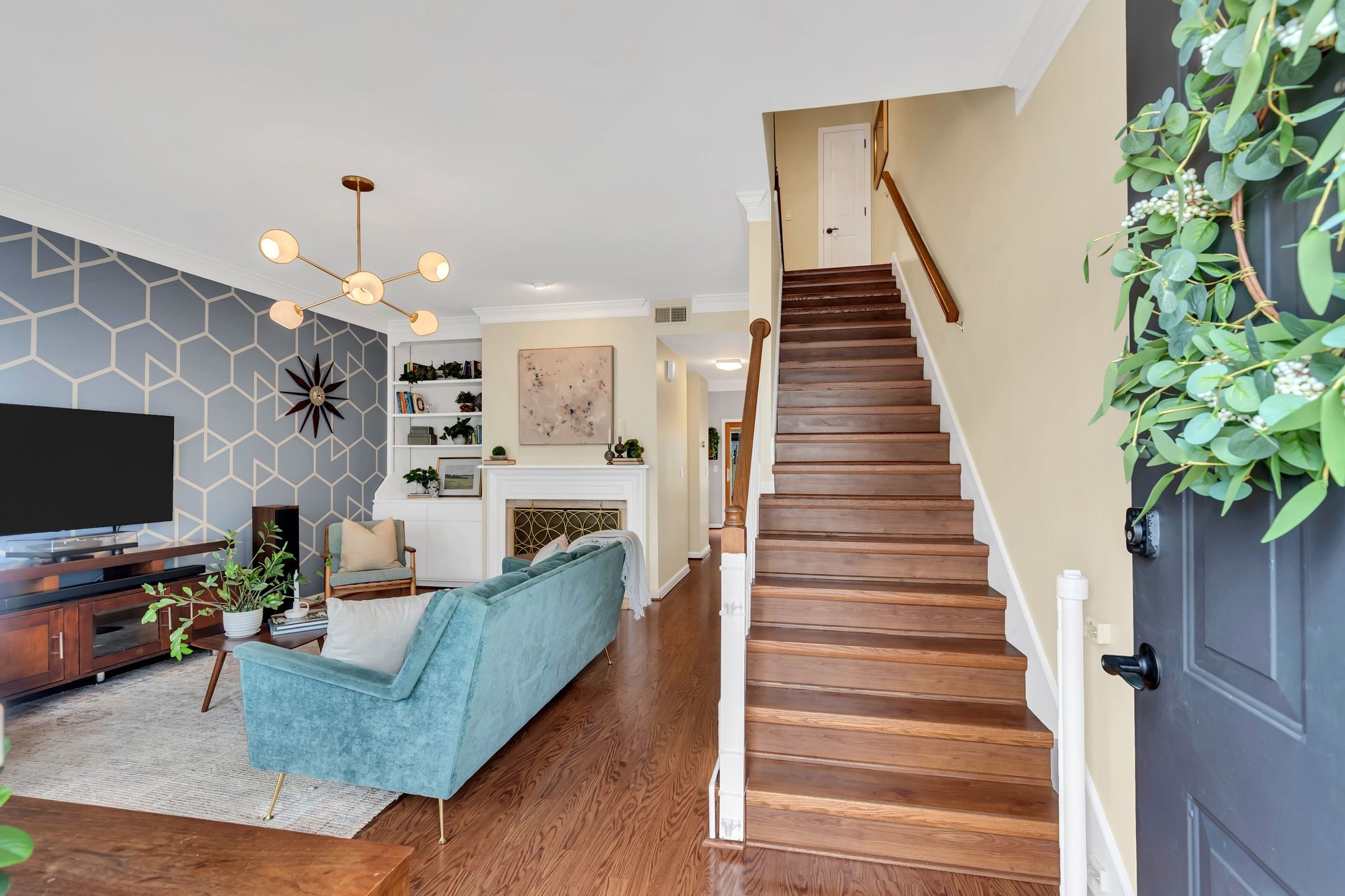 2112 Blair Blvd Unit: 8