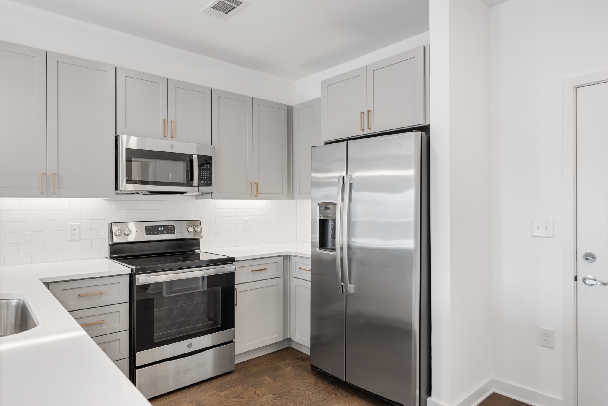 1677 54th Ave, N Unit: 415